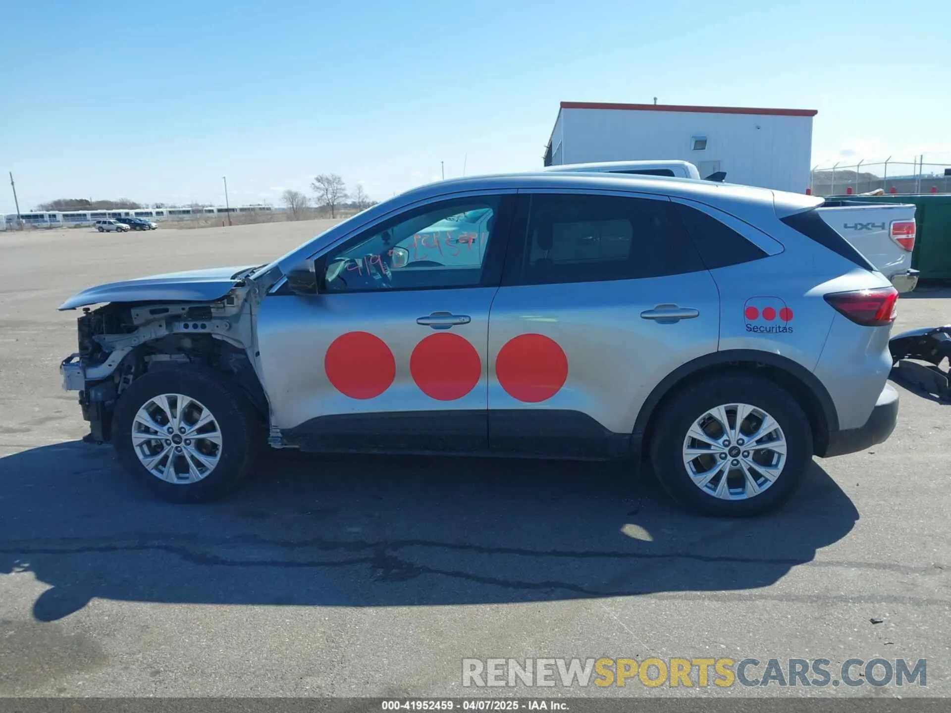 15 Photograph of a damaged car 1FMCU9GN4PUA71062 FORD ESCAPE 2023