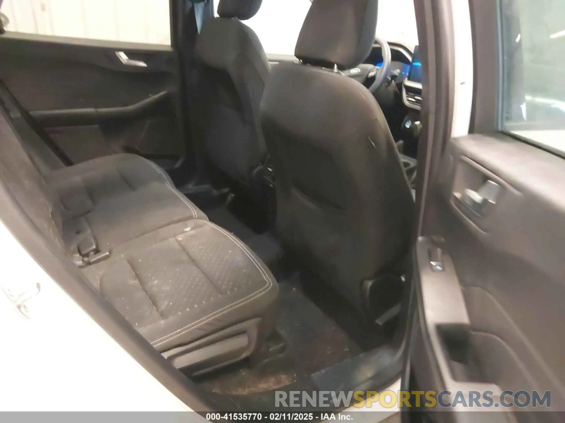 8 Photograph of a damaged car 1FMCU9GN6PUA88591 FORD ESCAPE 2023