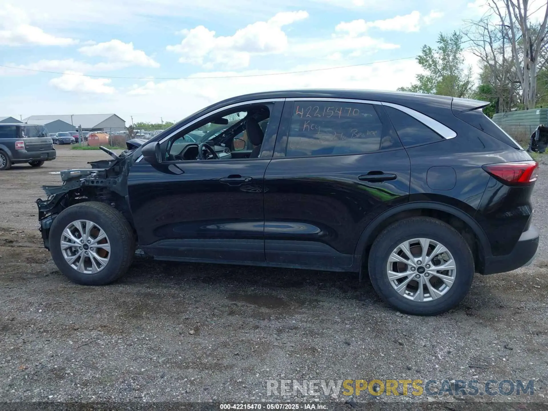 14 Photograph of a damaged car 1FMCU9GN7PUA25919 FORD ESCAPE 2023