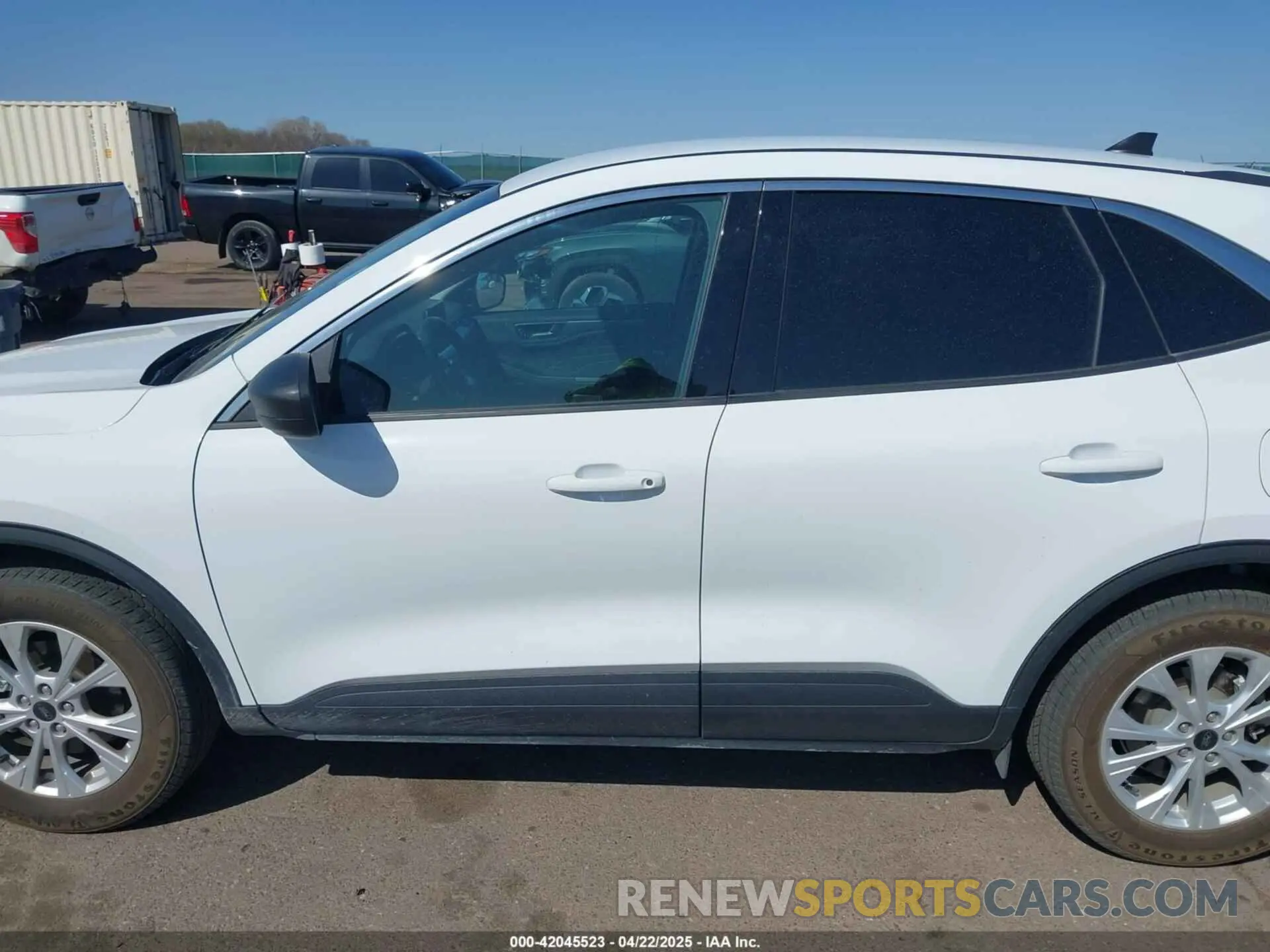 14 Photograph of a damaged car 1FMCU9GN7PUA34362 FORD ESCAPE 2023
