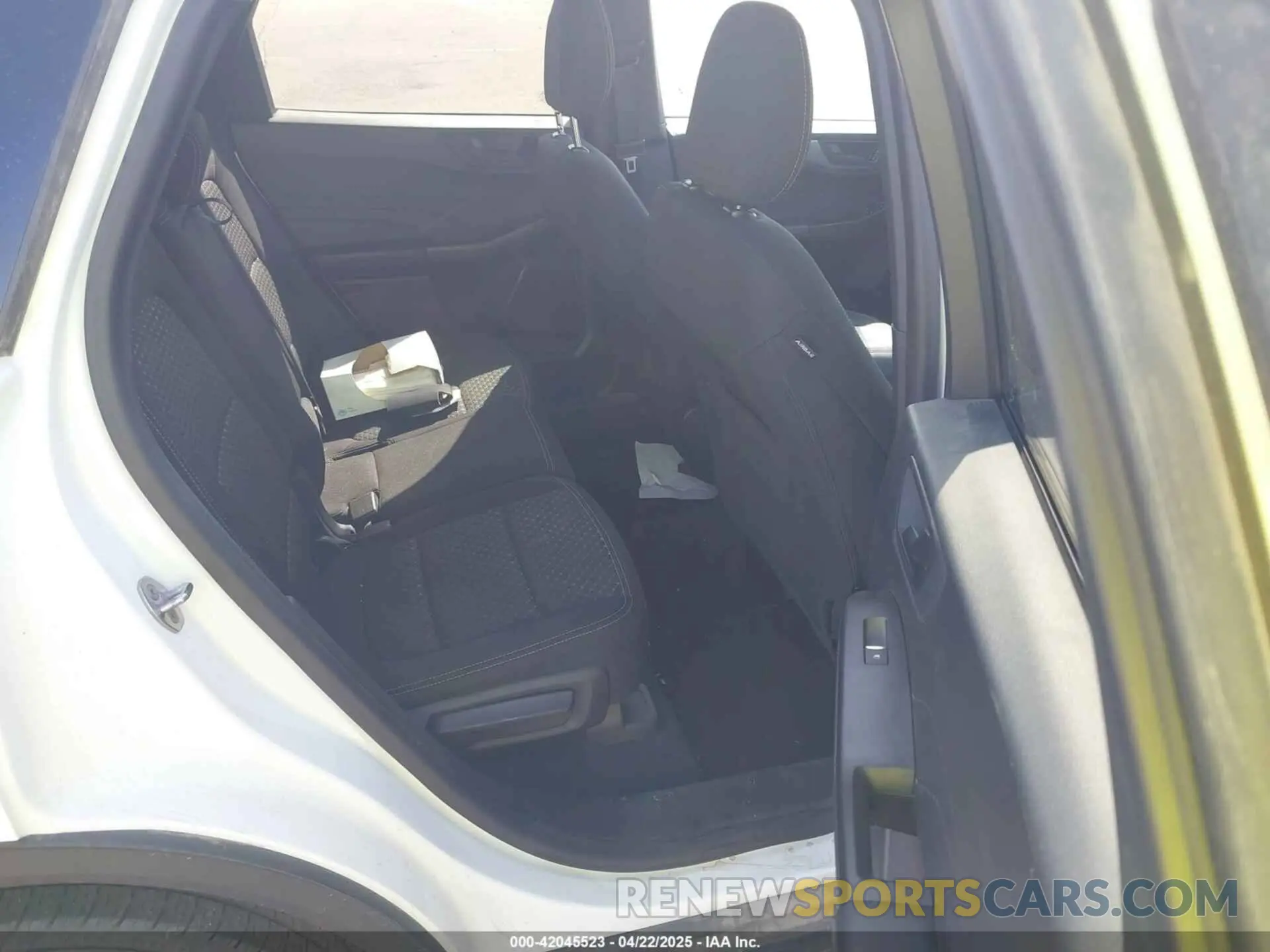 8 Photograph of a damaged car 1FMCU9GN7PUA34362 FORD ESCAPE 2023