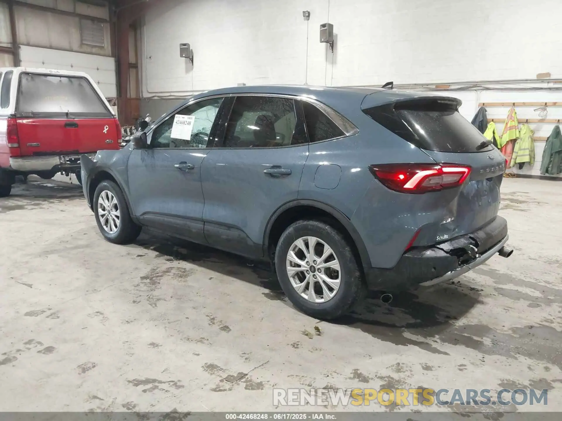 3 Photograph of a damaged car 1FMCU9GN8PUA12158 FORD ESCAPE 2023
