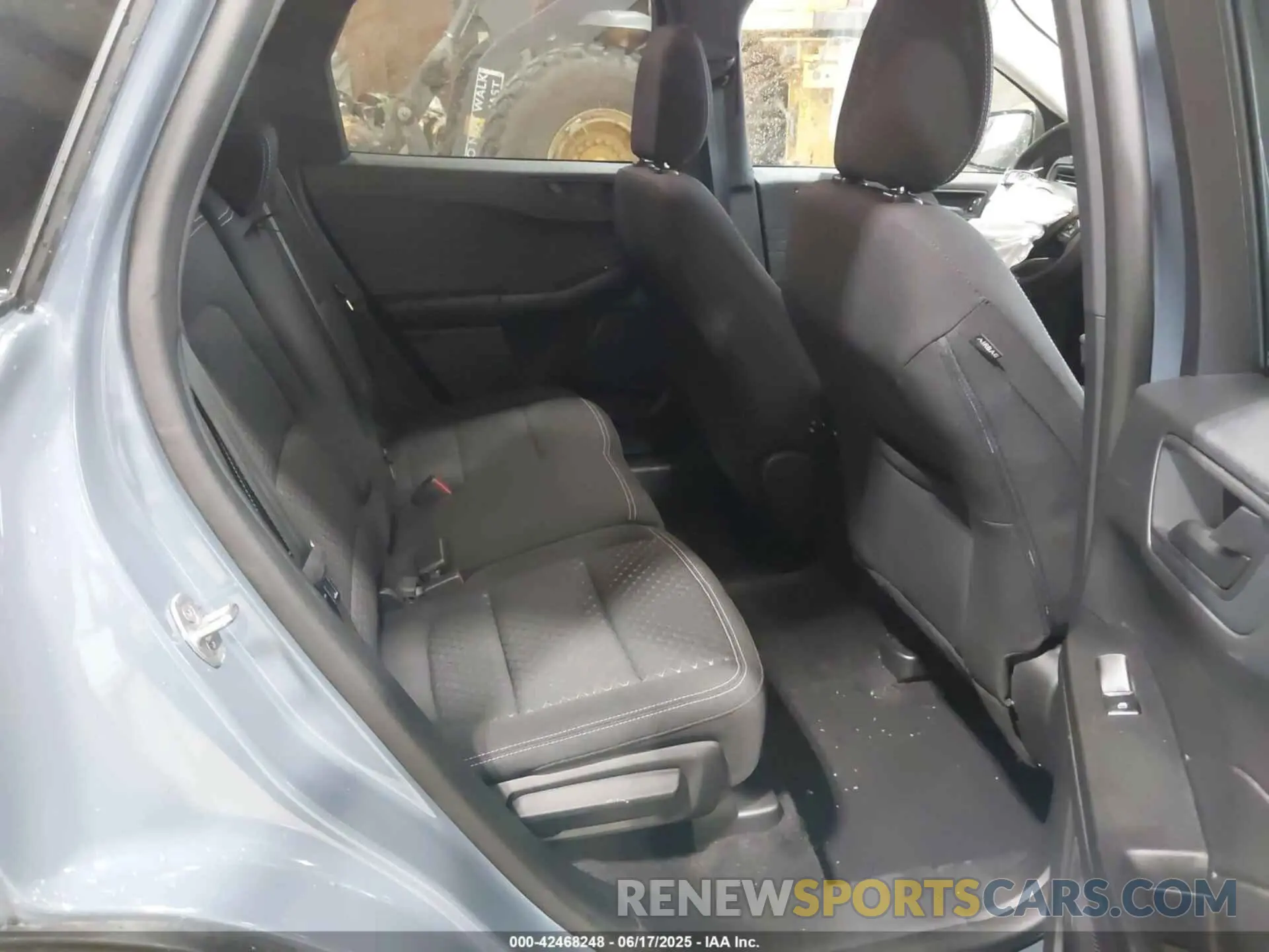 8 Photograph of a damaged car 1FMCU9GN8PUA12158 FORD ESCAPE 2023