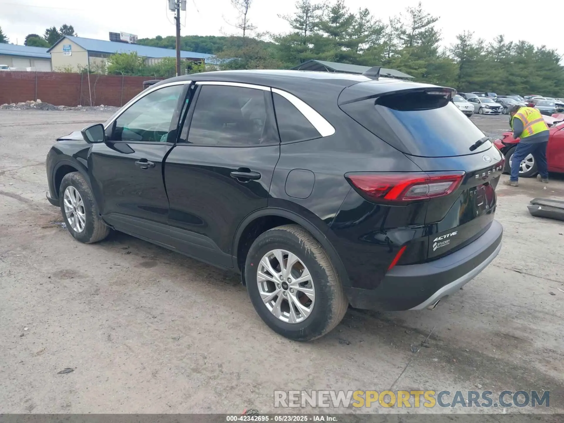3 Photograph of a damaged car 1FMCU9GN8PUA48626 FORD ESCAPE 2023