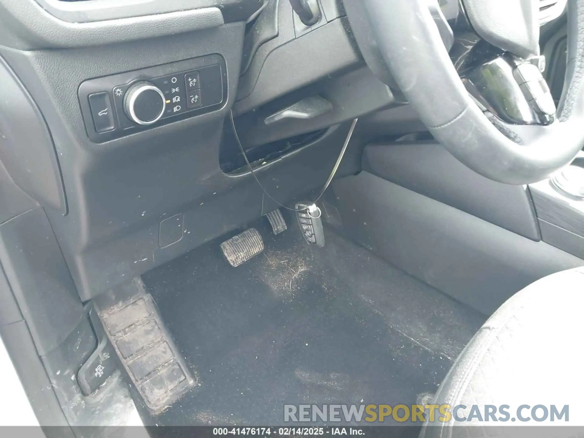 11 Photograph of a damaged car 1FMCU9GN8PUA62283 FORD ESCAPE 2023