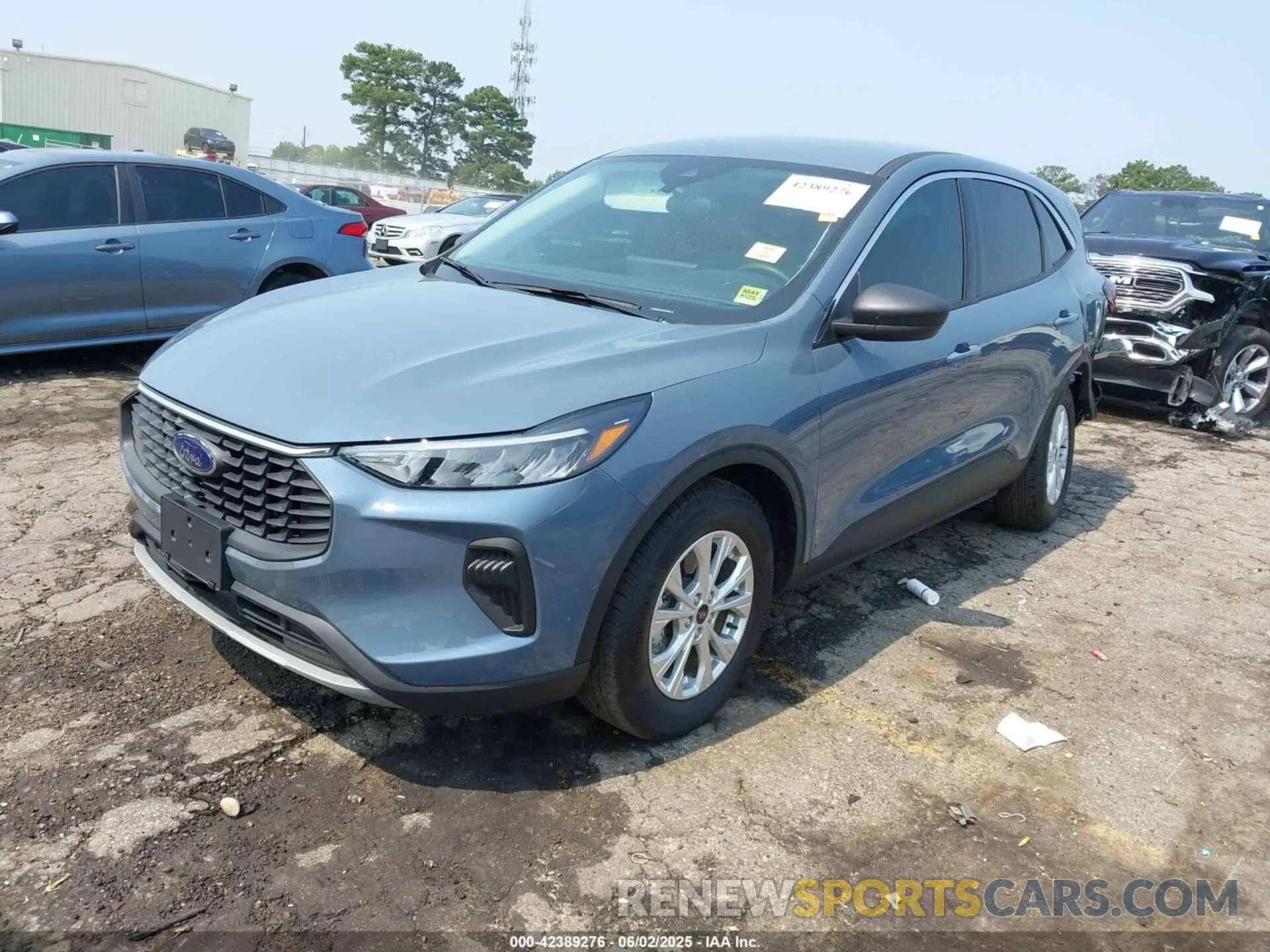2 Photograph of a damaged car 1FMCU9GN8PUA88821 FORD ESCAPE 2023