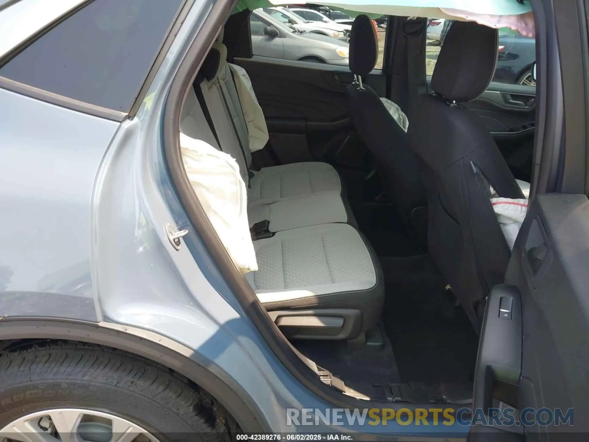 8 Photograph of a damaged car 1FMCU9GN8PUA88821 FORD ESCAPE 2023
