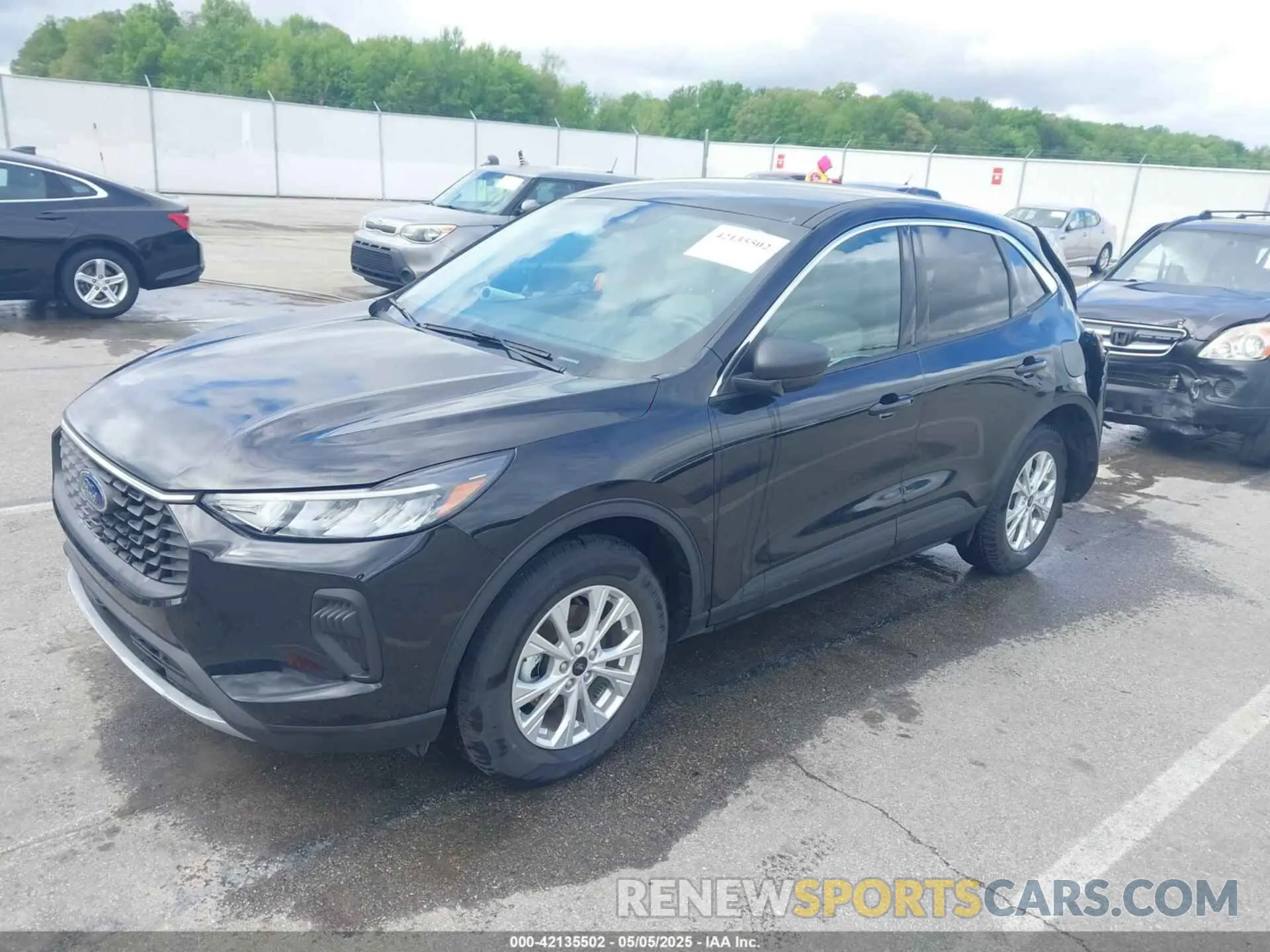 2 Photograph of a damaged car 1FMCU9GN9PUB16383 FORD ESCAPE 2023