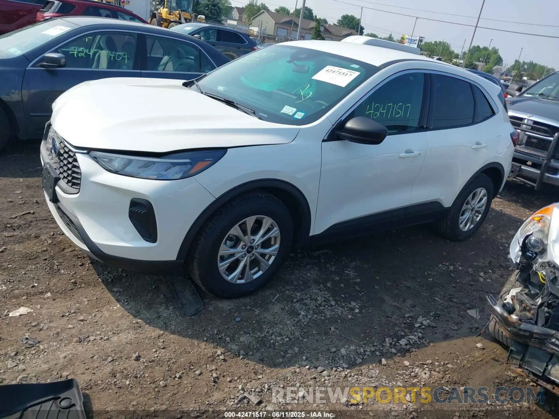 2 Photograph of a damaged car 1FMCU9GN9PUB32681 FORD ESCAPE 2023