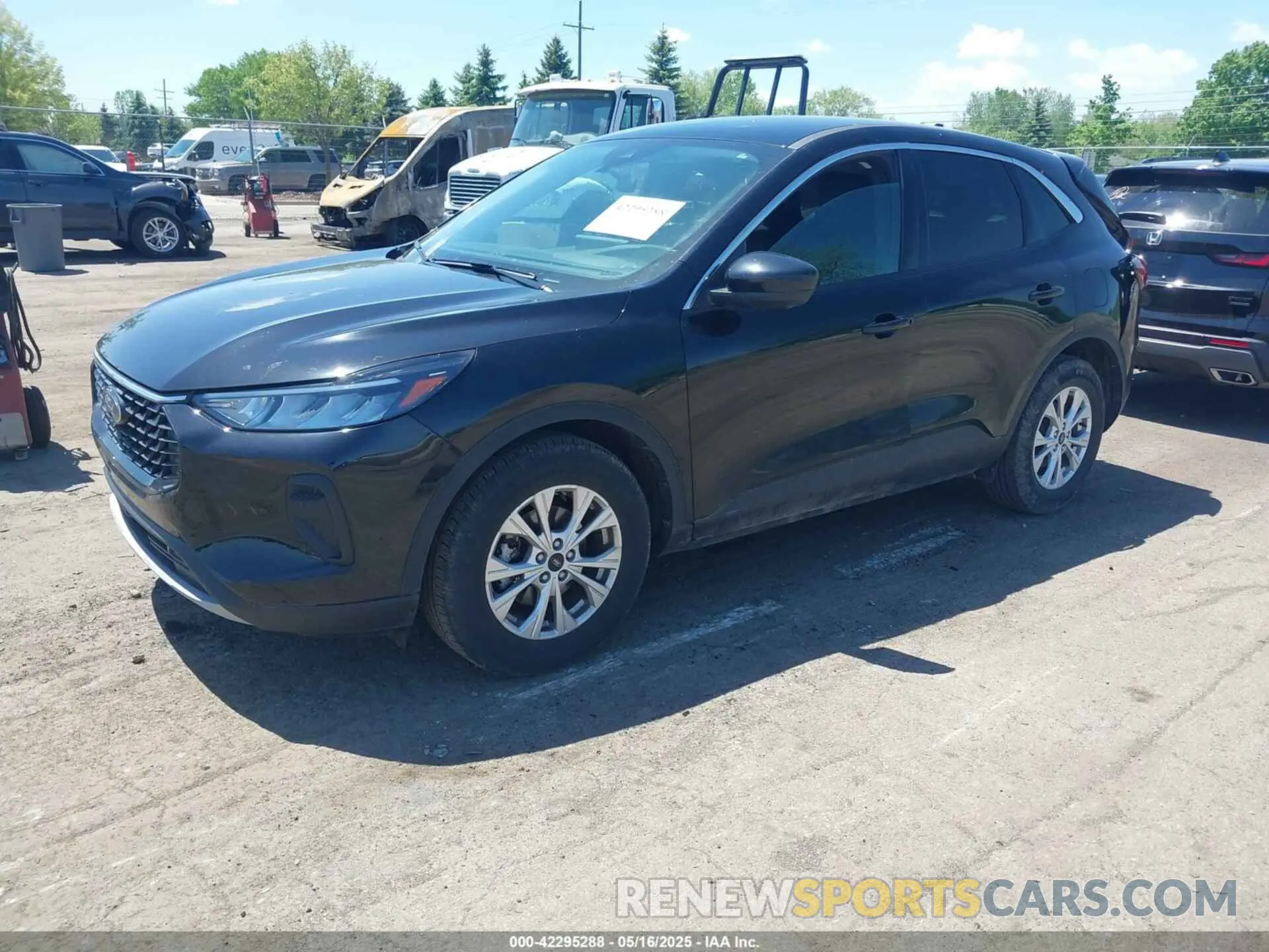 2 Photograph of a damaged car 1FMCU9GNXPUA52421 FORD ESCAPE 2023