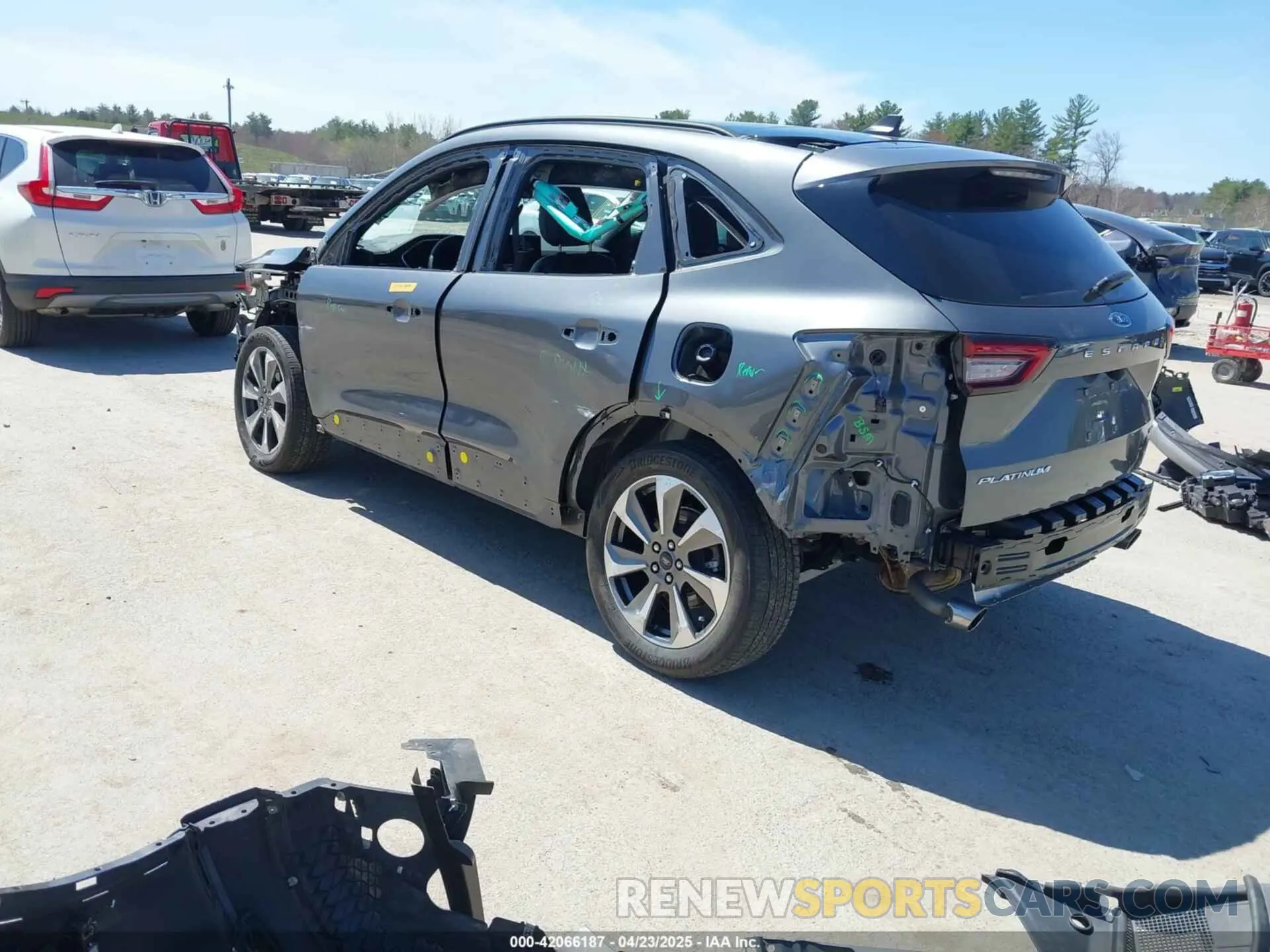3 Photograph of a damaged car 1FMCU9JA2PUA23131 FORD ESCAPE 2023