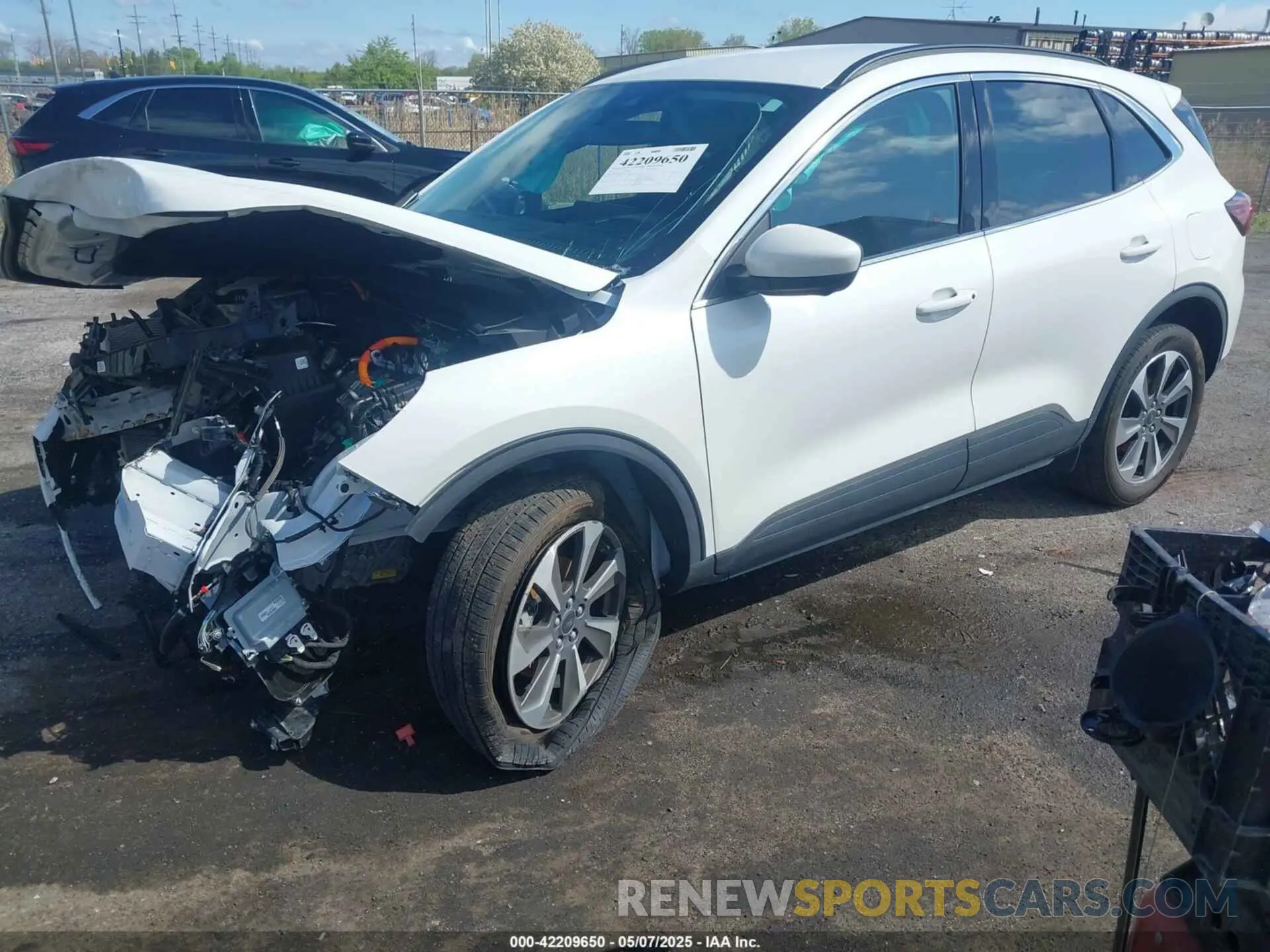 2 Photograph of a damaged car 1FMCU9JZ4PUA28708 FORD ESCAPE 2023