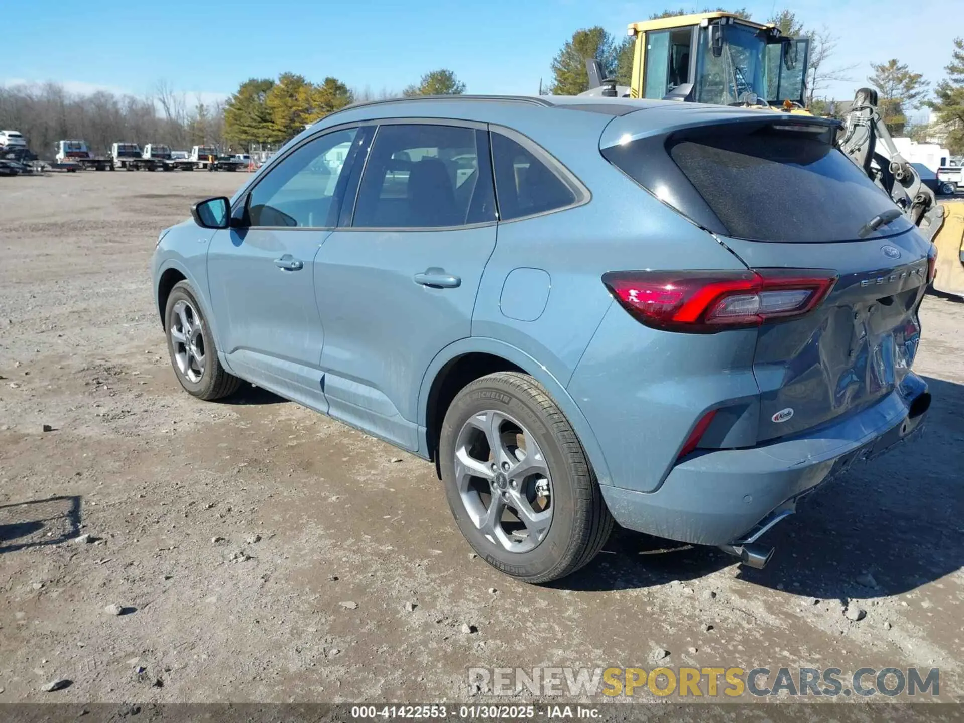 3 Photograph of a damaged car 1FMCU9MN0PUA35258 FORD ESCAPE 2023