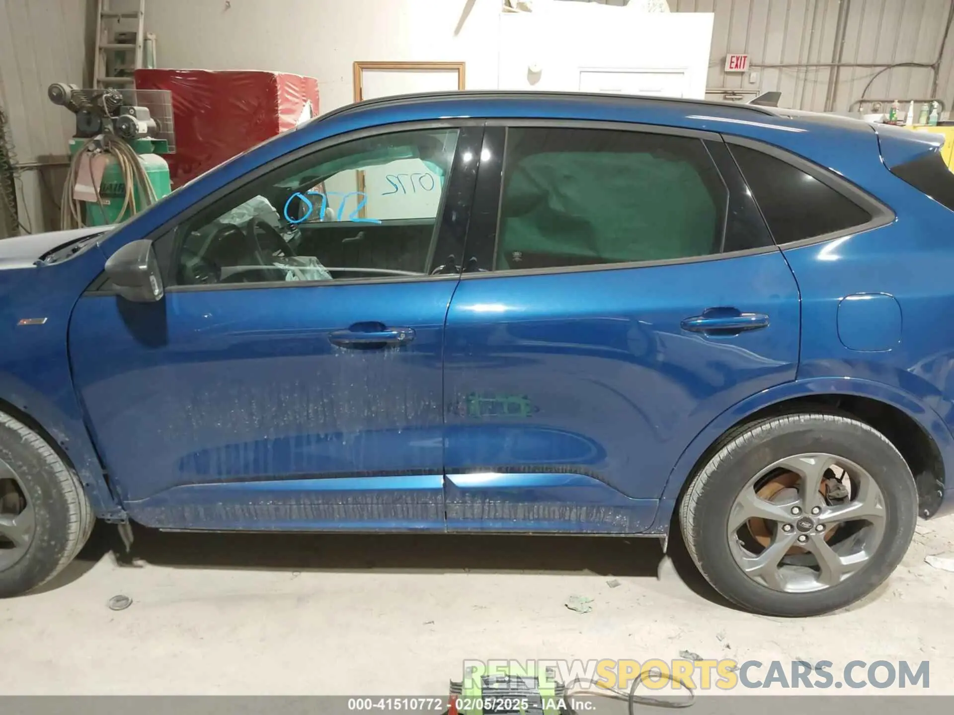 14 Photograph of a damaged car 1FMCU9MN0PUB30158 FORD ESCAPE 2023