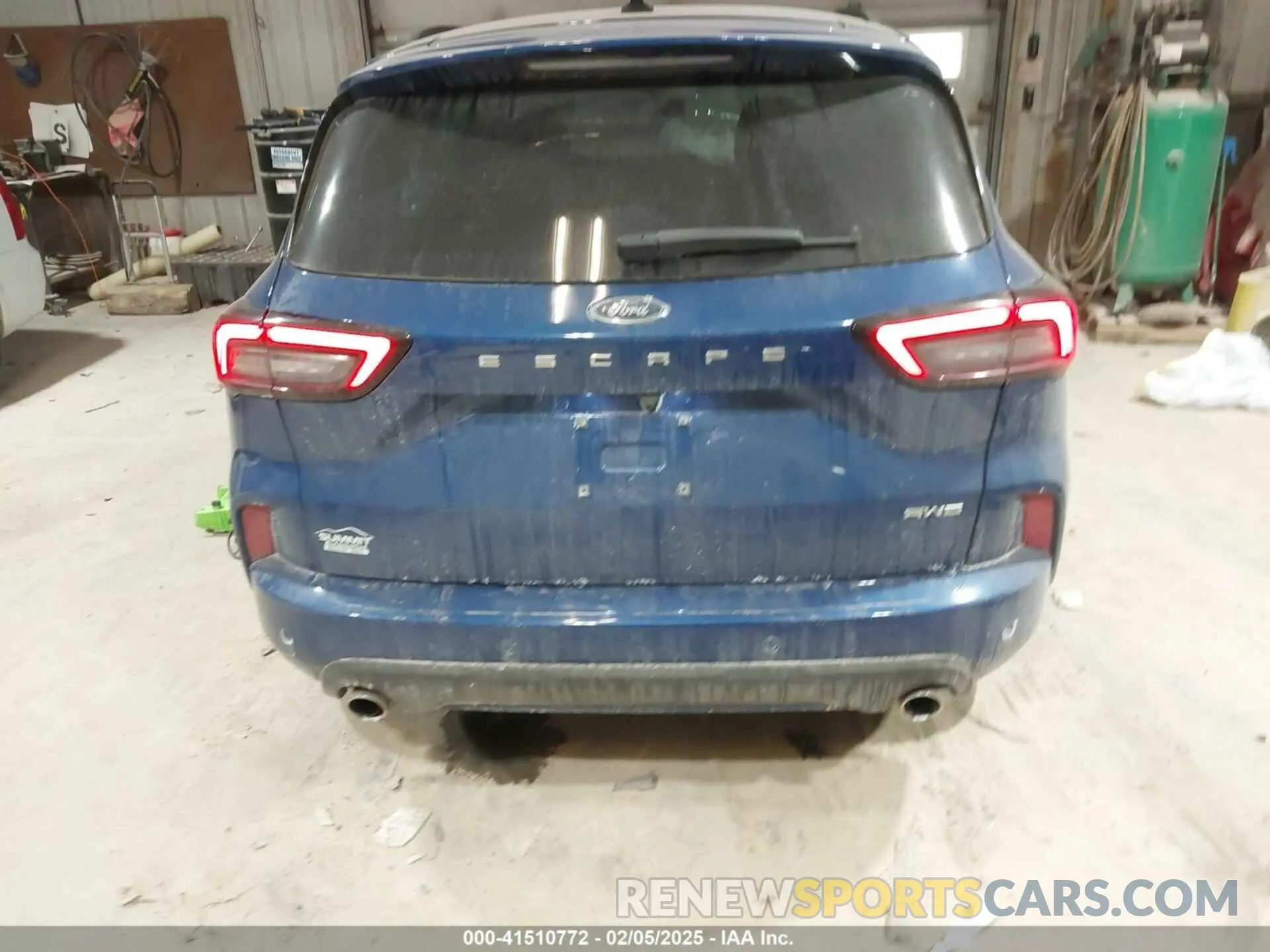 16 Photograph of a damaged car 1FMCU9MN0PUB30158 FORD ESCAPE 2023