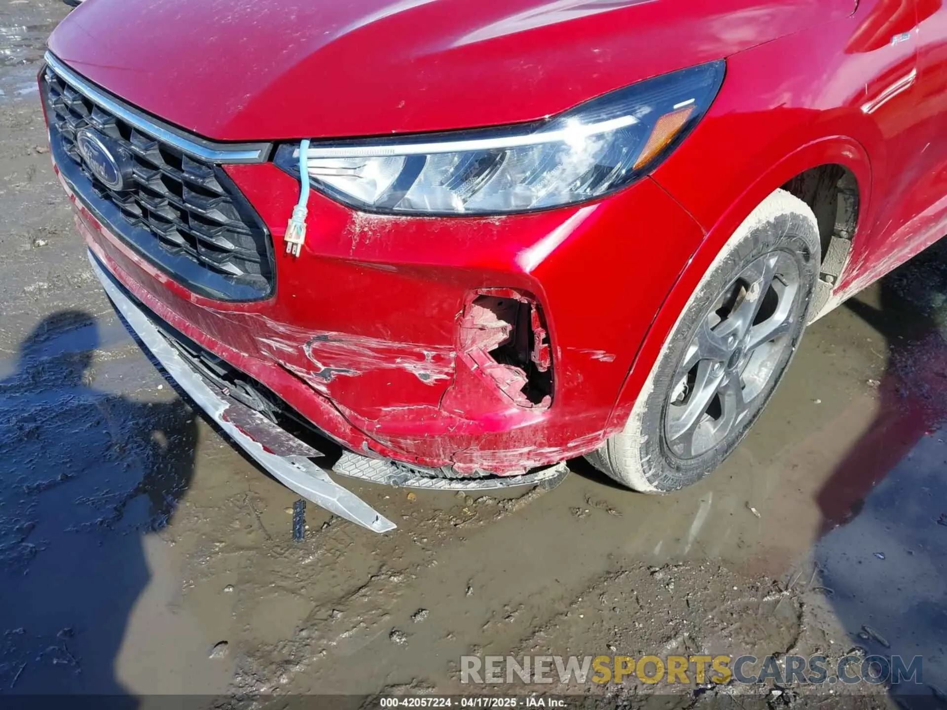 6 Photograph of a damaged car 1FMCU9MN1PUA58306 FORD ESCAPE 2023