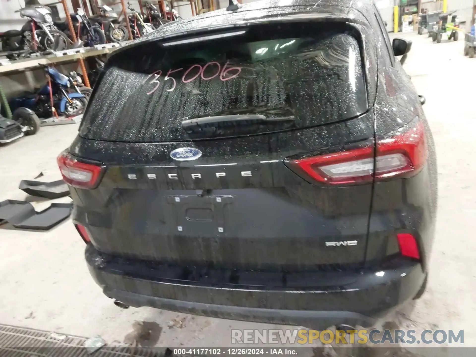 17 Photograph of a damaged car 1FMCU9MN2PUB35006 FORD ESCAPE 2023