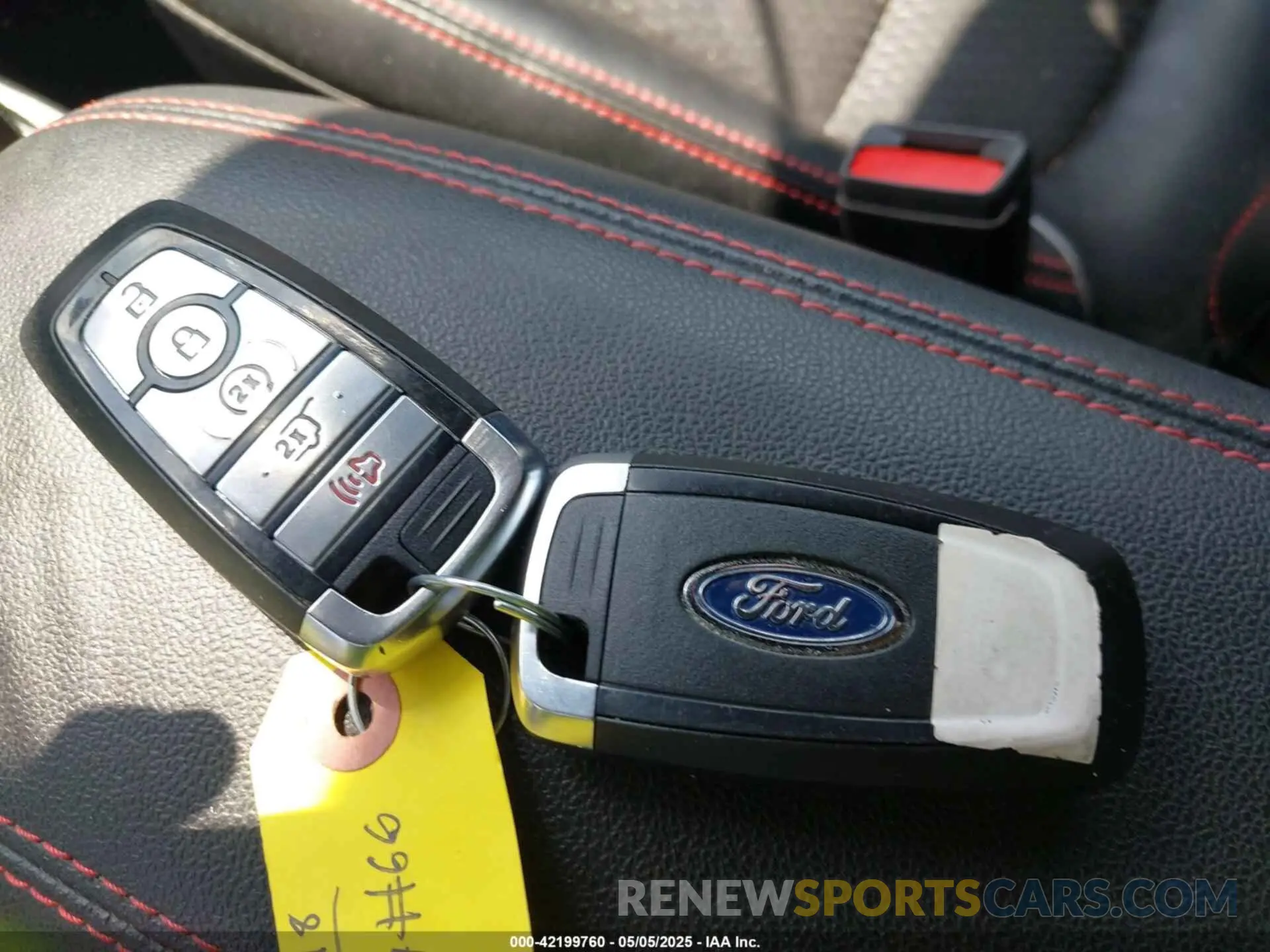 11 Photograph of a damaged car 1FMCU9MN3PUA51941 FORD ESCAPE 2023