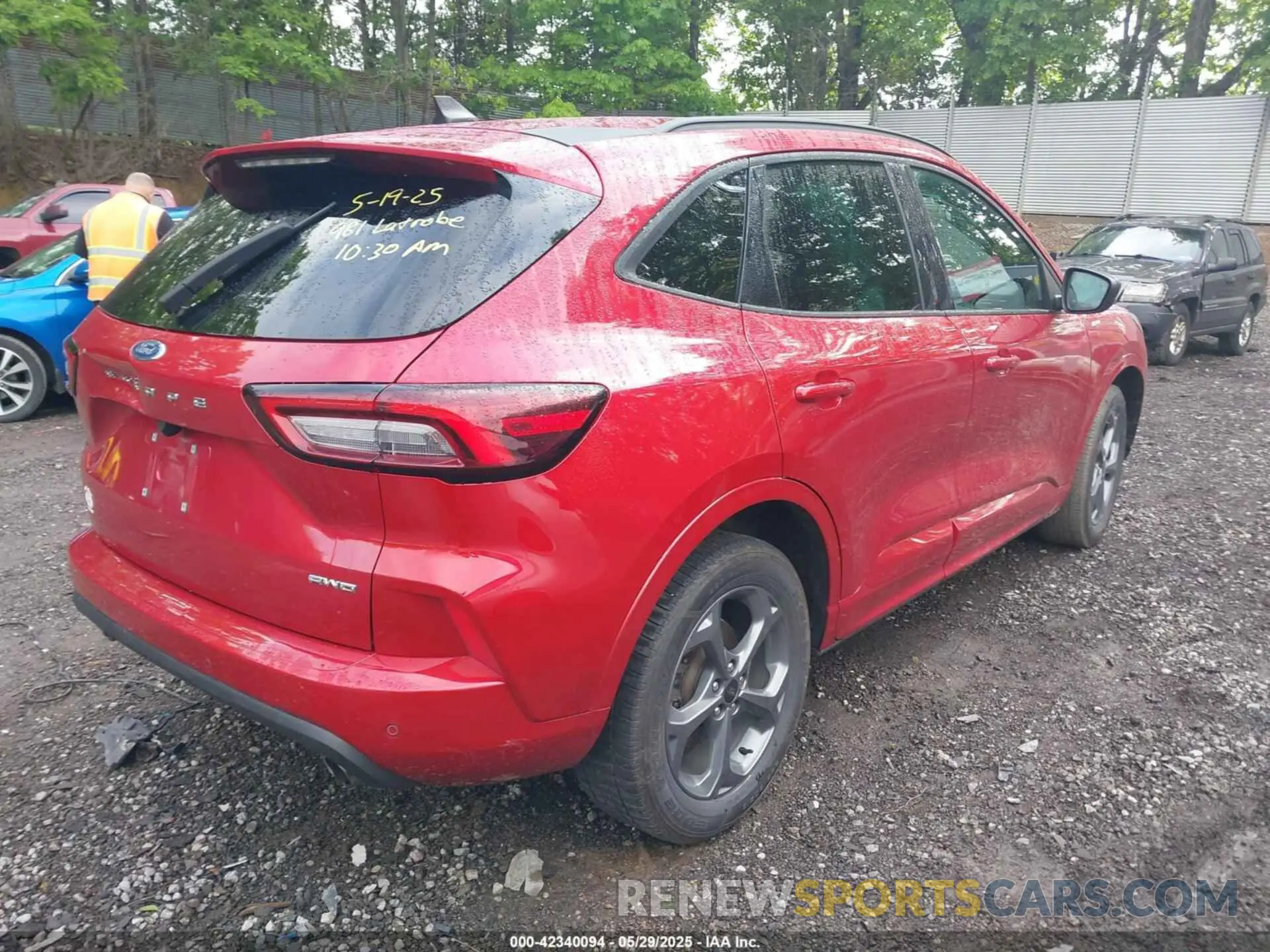 4 Photograph of a damaged car 1FMCU9MN3PUA75172 FORD ESCAPE 2023