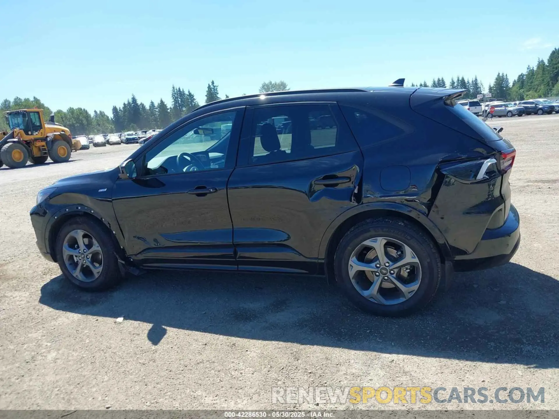 14 Photograph of a damaged car 1FMCU9MN3PUB34169 FORD ESCAPE 2023