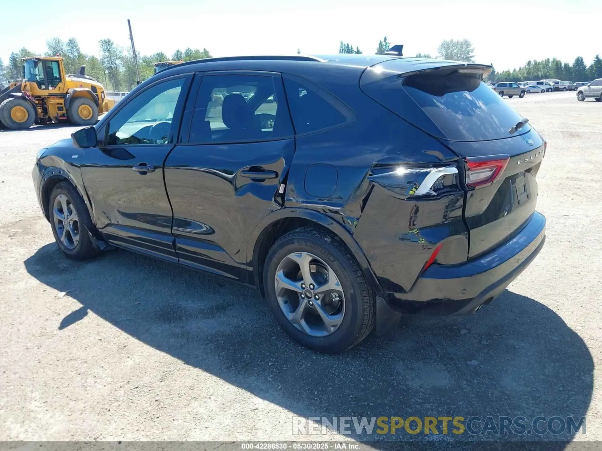 3 Photograph of a damaged car 1FMCU9MN3PUB34169 FORD ESCAPE 2023