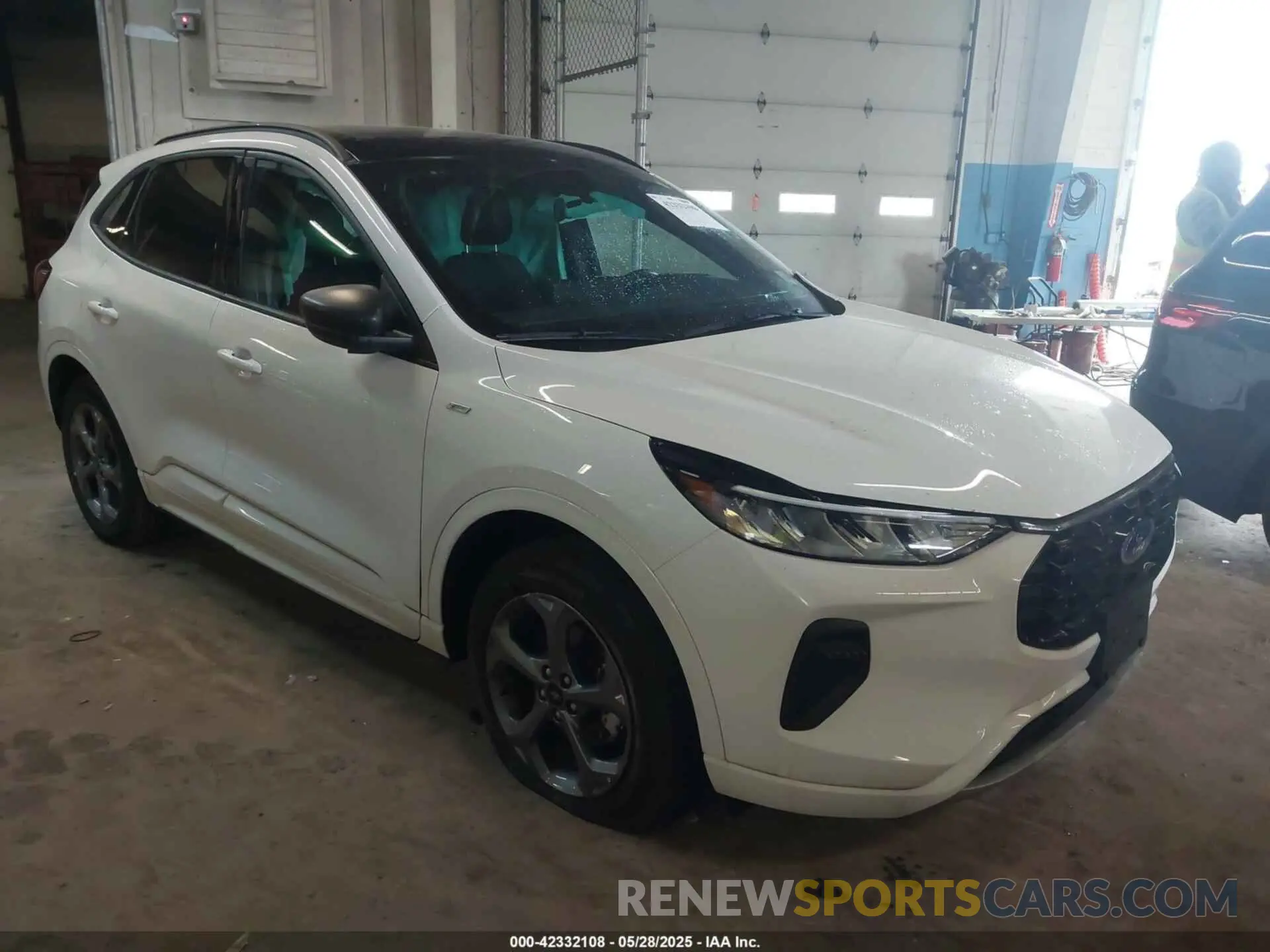 1 Photograph of a damaged car 1FMCU9MN4PUA35019 FORD ESCAPE 2023