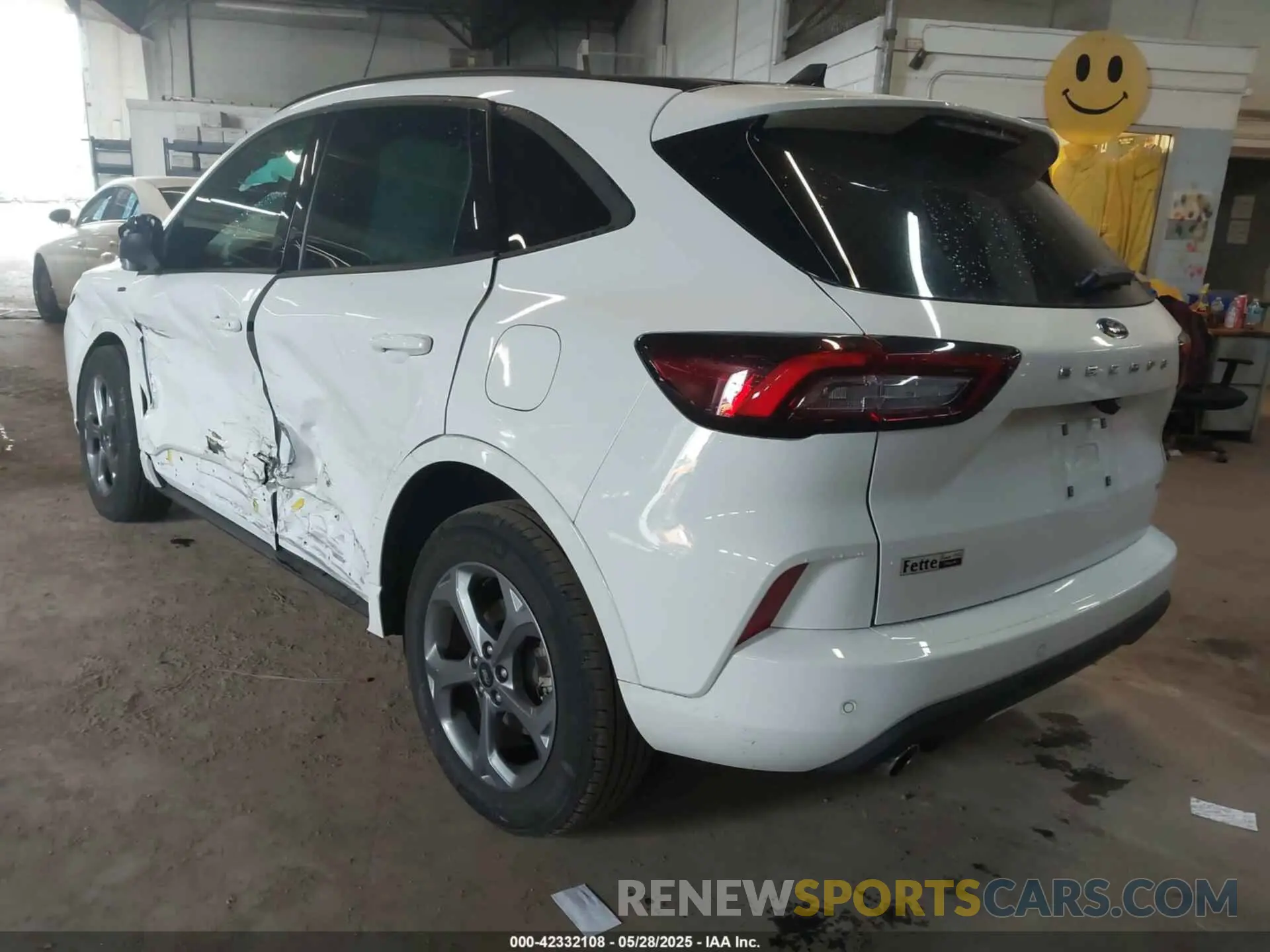 3 Photograph of a damaged car 1FMCU9MN4PUA35019 FORD ESCAPE 2023