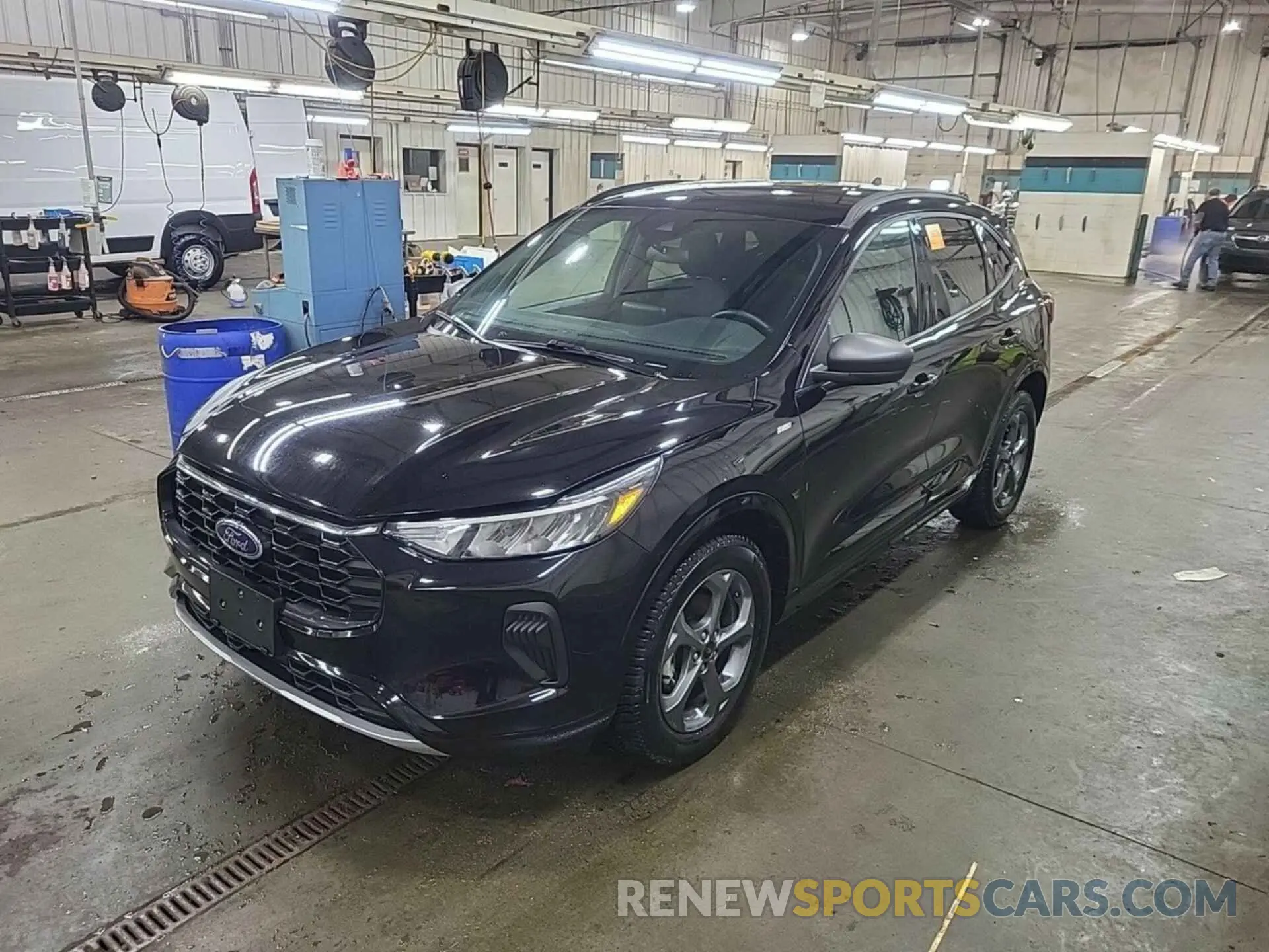 8 Photograph of a damaged car 1FMCU9MN4PUA46828 FORD ESCAPE 2023