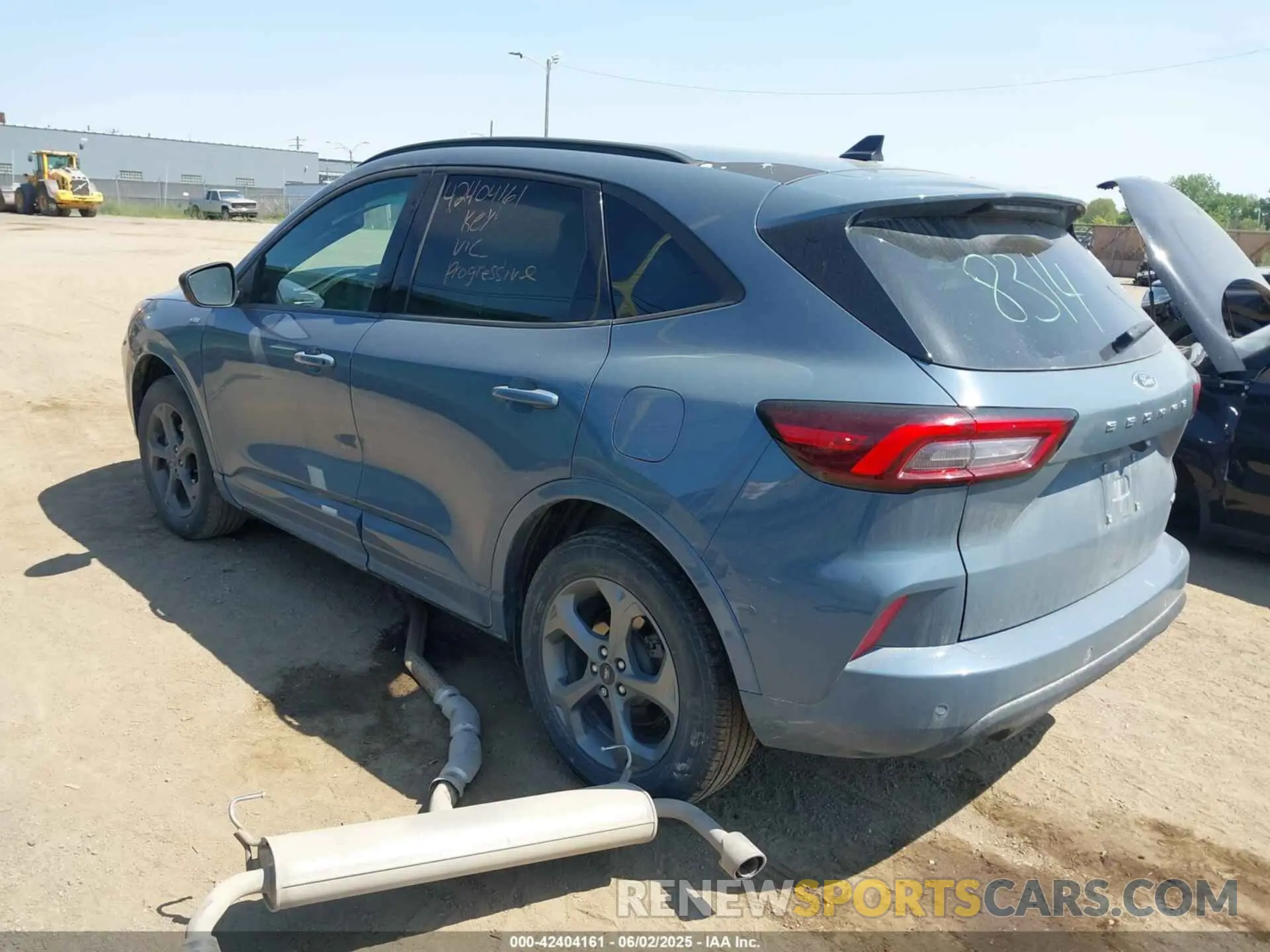 3 Photograph of a damaged car 1FMCU9MN5PUA48314 FORD ESCAPE 2023