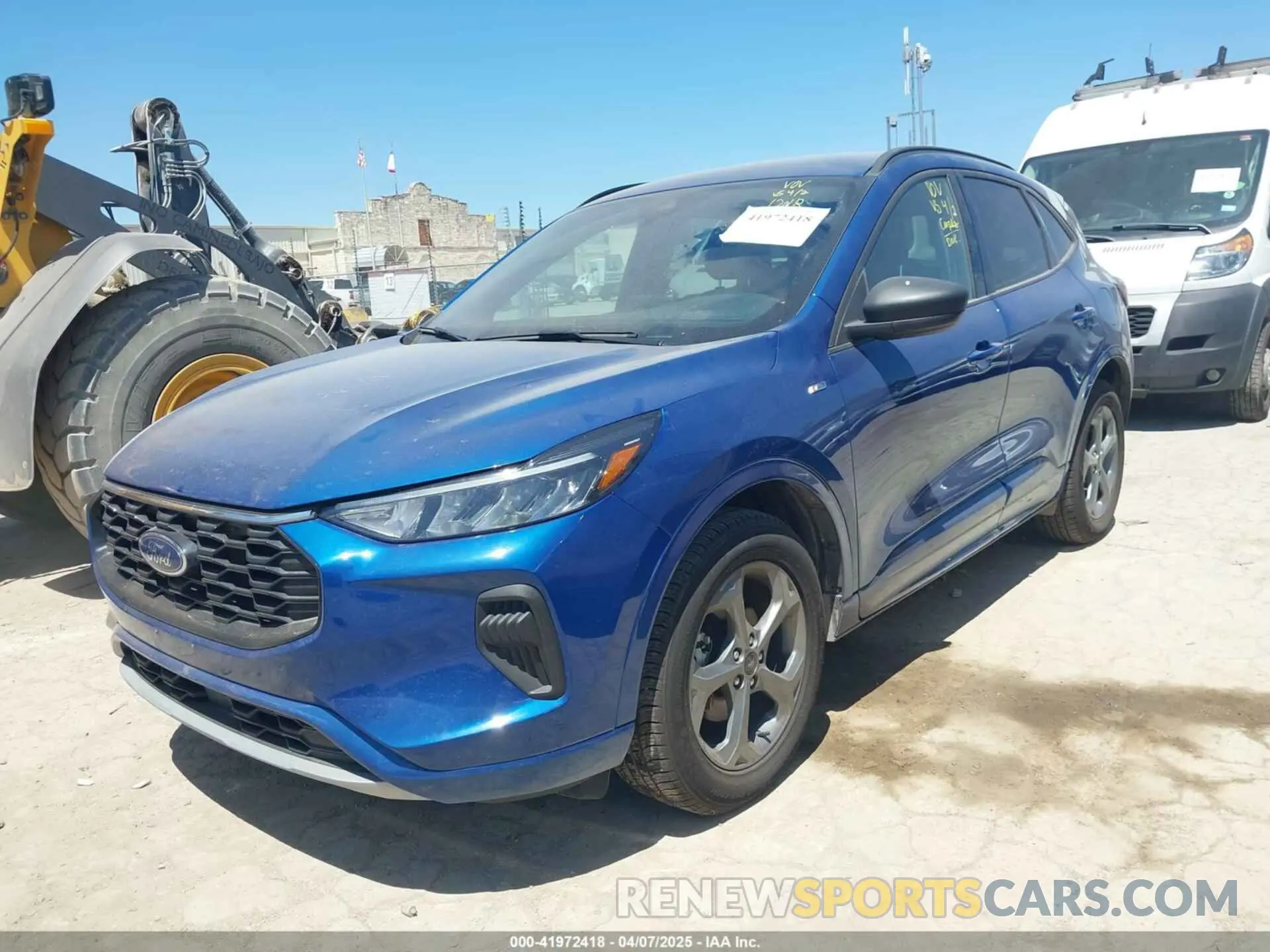 6 Photograph of a damaged car 1FMCU9MN5PUA63511 FORD ESCAPE 2023