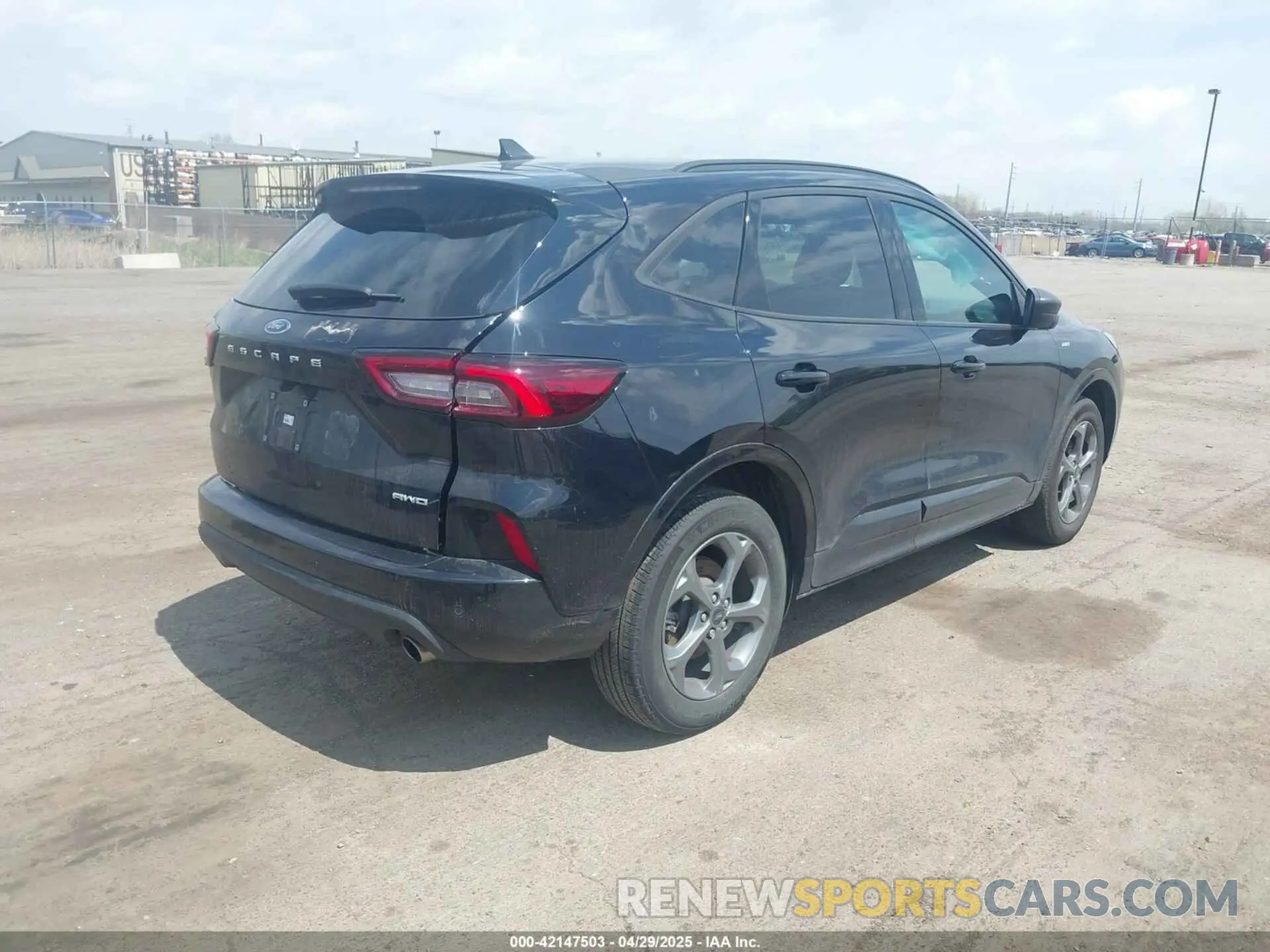 4 Photograph of a damaged car 1FMCU9MN6PUA87753 FORD ESCAPE 2023