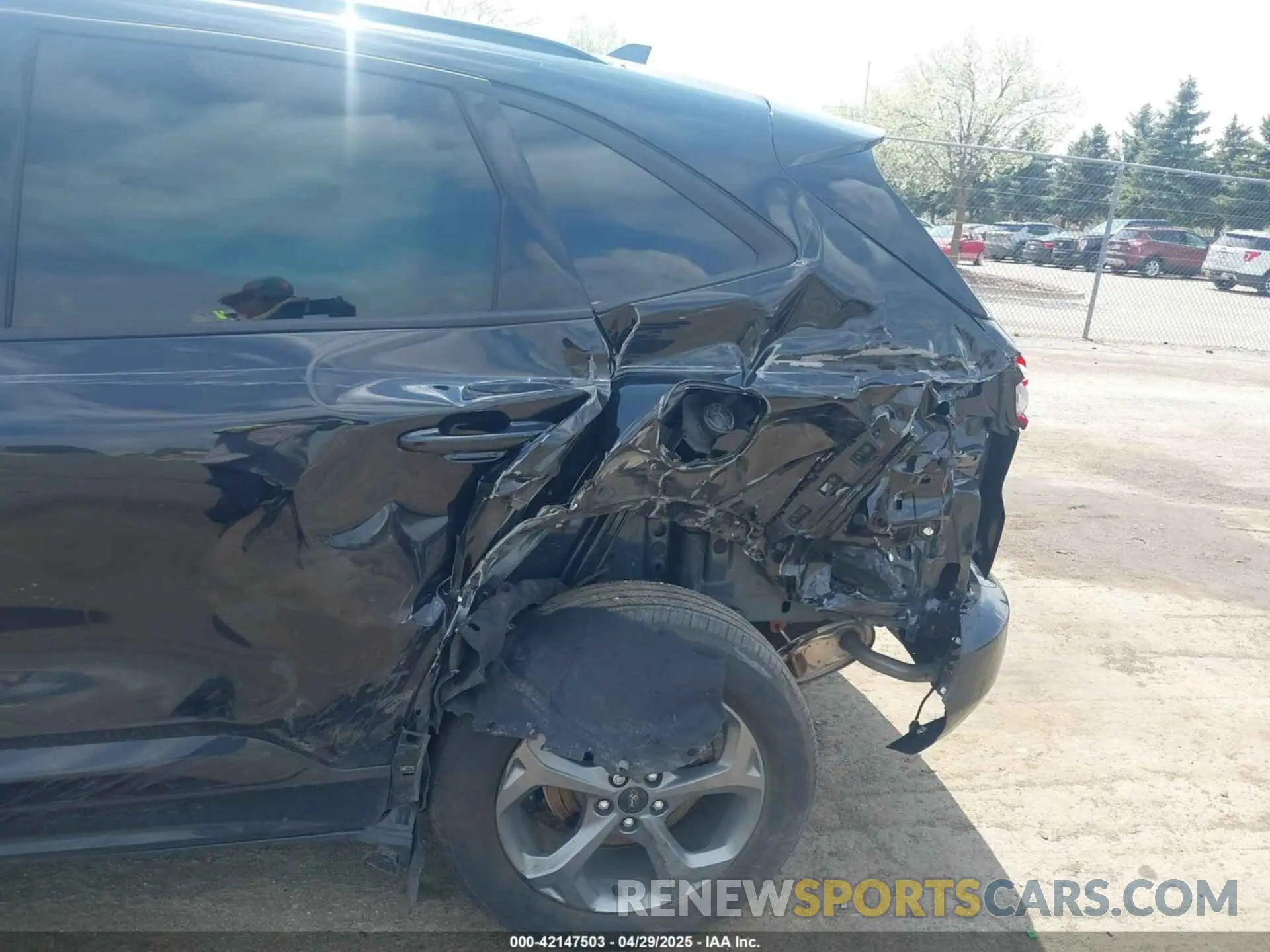 6 Photograph of a damaged car 1FMCU9MN6PUA87753 FORD ESCAPE 2023