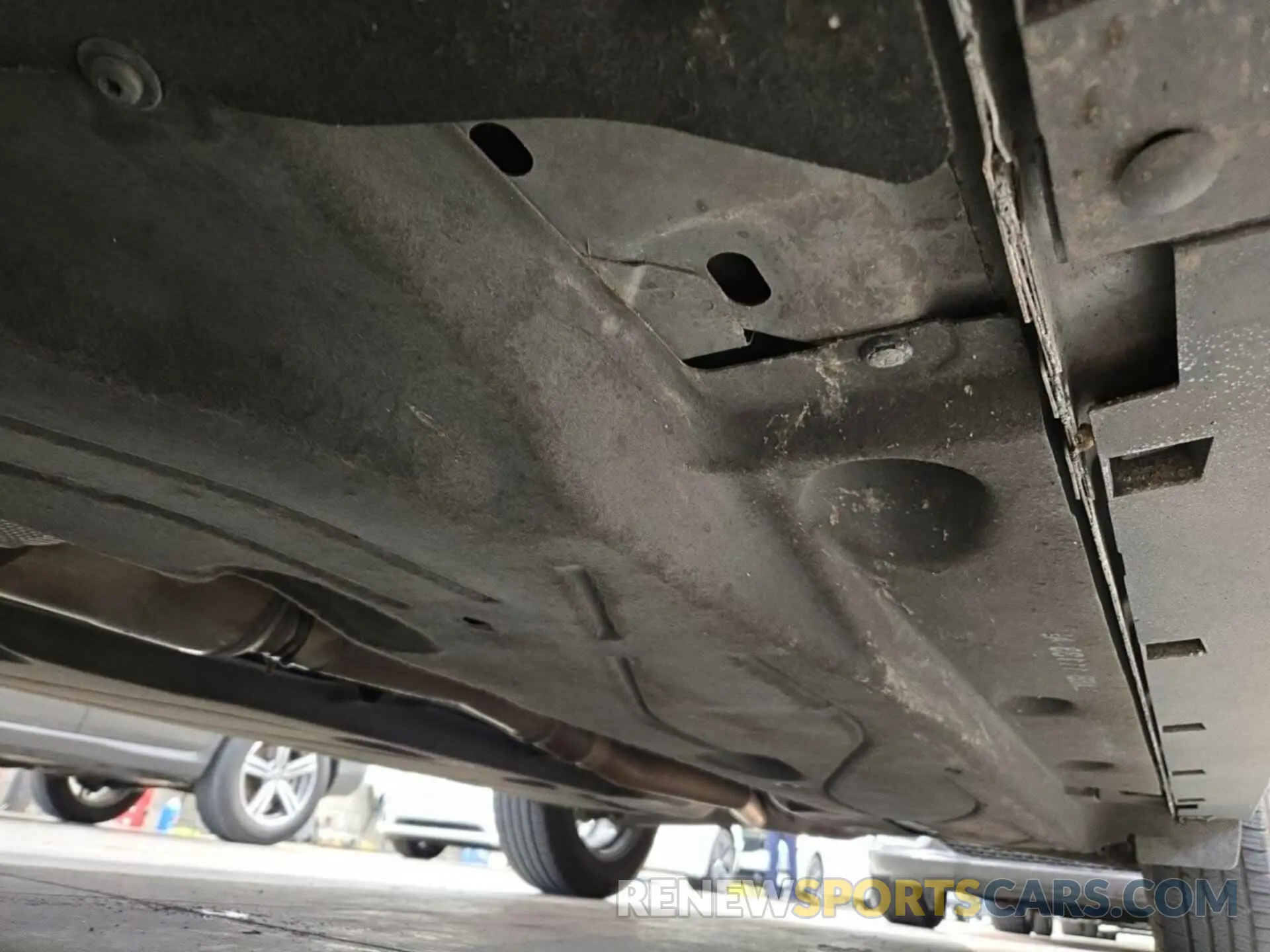 18 Photograph of a damaged car 1FMCU9MN8PUA32446 FORD ESCAPE 2023