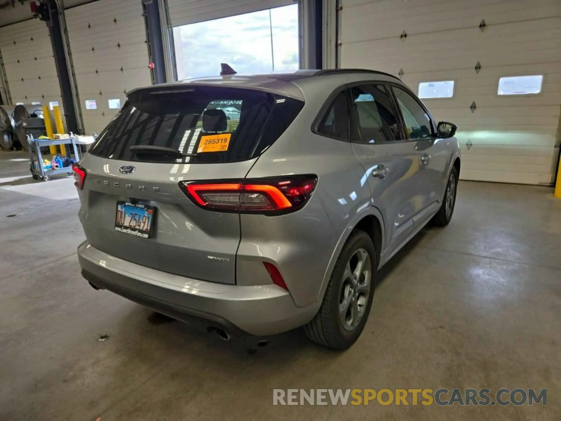 21 Photograph of a damaged car 1FMCU9MN8PUA32446 FORD ESCAPE 2023