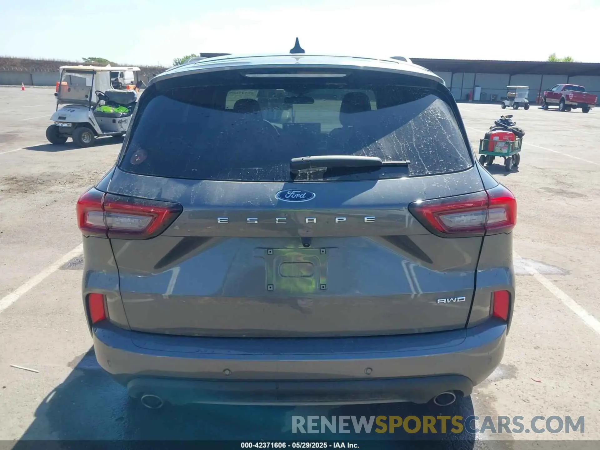 16 Photograph of a damaged car 1FMCU9MN8PUA95658 FORD ESCAPE 2023
