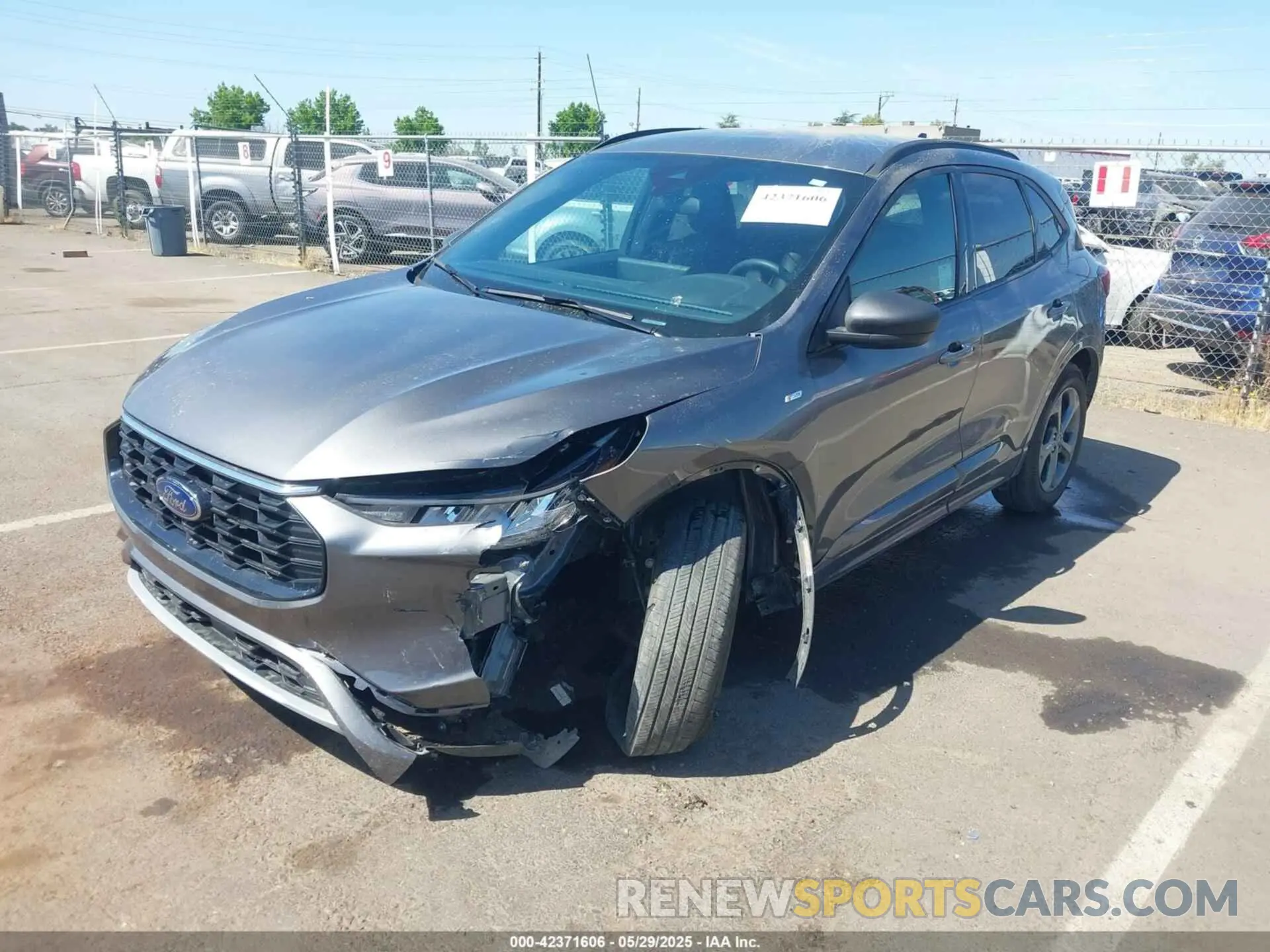 6 Photograph of a damaged car 1FMCU9MN8PUA95658 FORD ESCAPE 2023