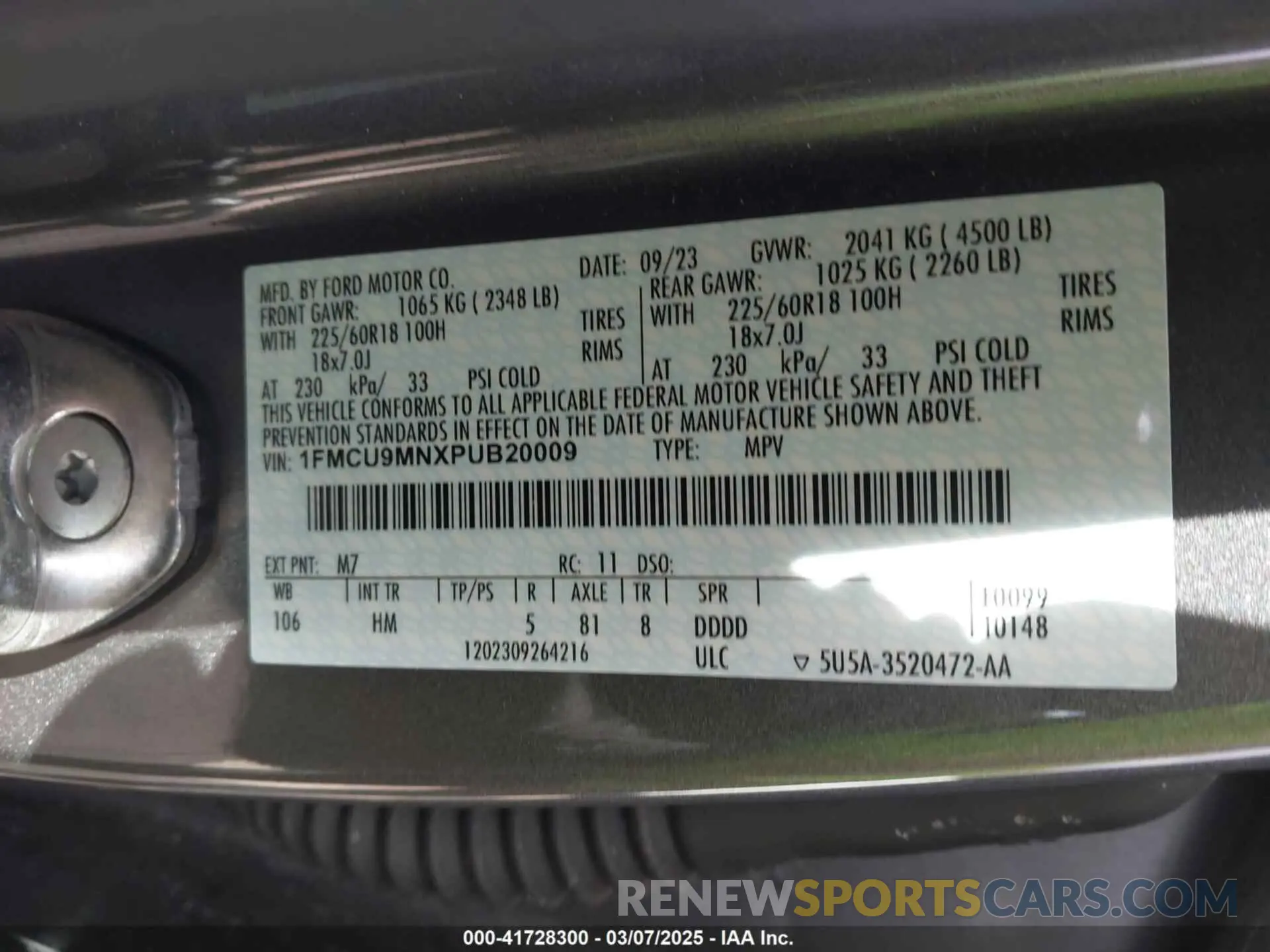 9 Photograph of a damaged car 1FMCU9MNXPUB20009 FORD ESCAPE 2023