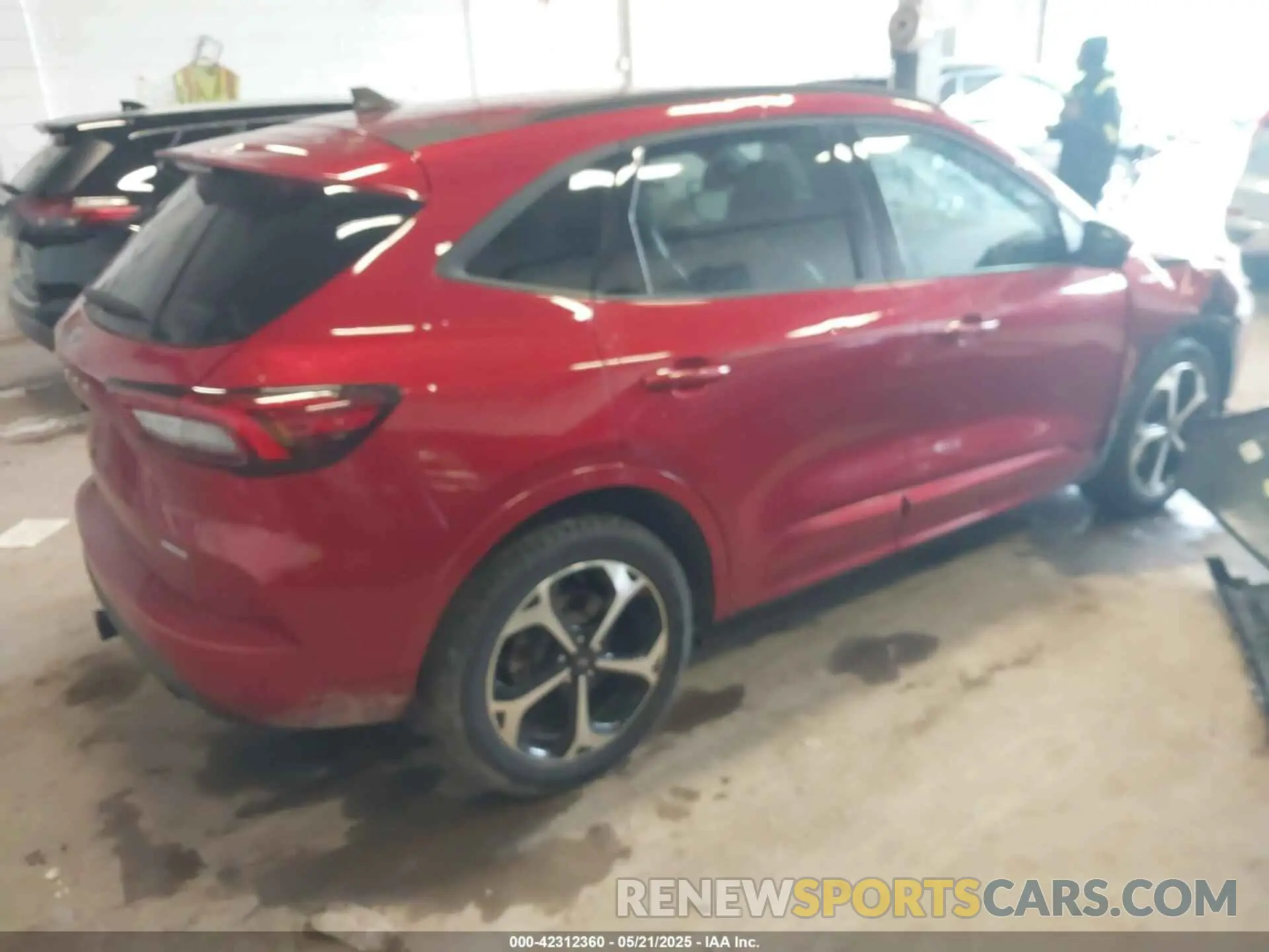 4 Photograph of a damaged car 1FMCU9NA6PUA05371 FORD ESCAPE 2023