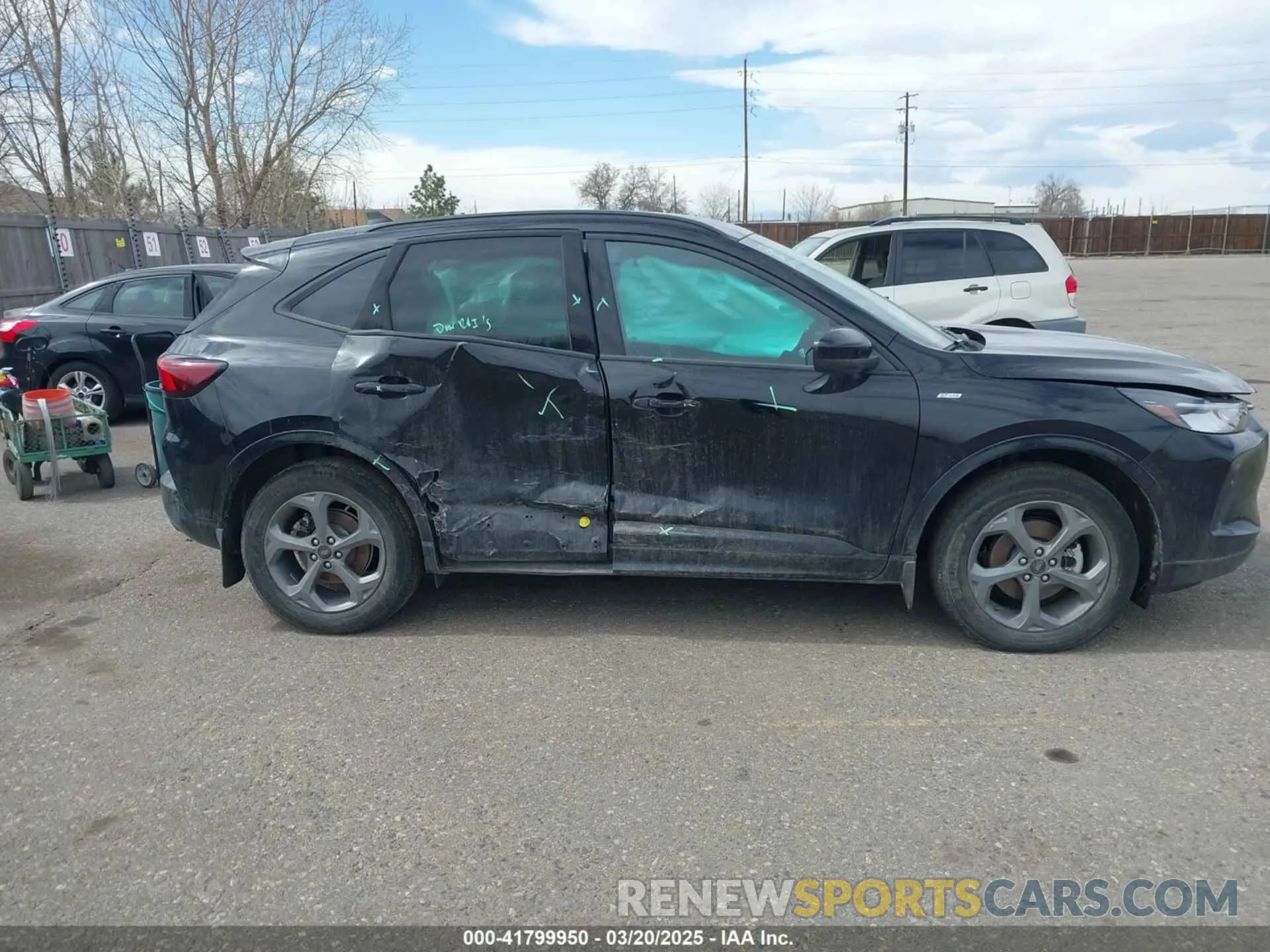 13 Photograph of a damaged car 1FMCU9NZ3PUA99506 FORD ESCAPE 2023