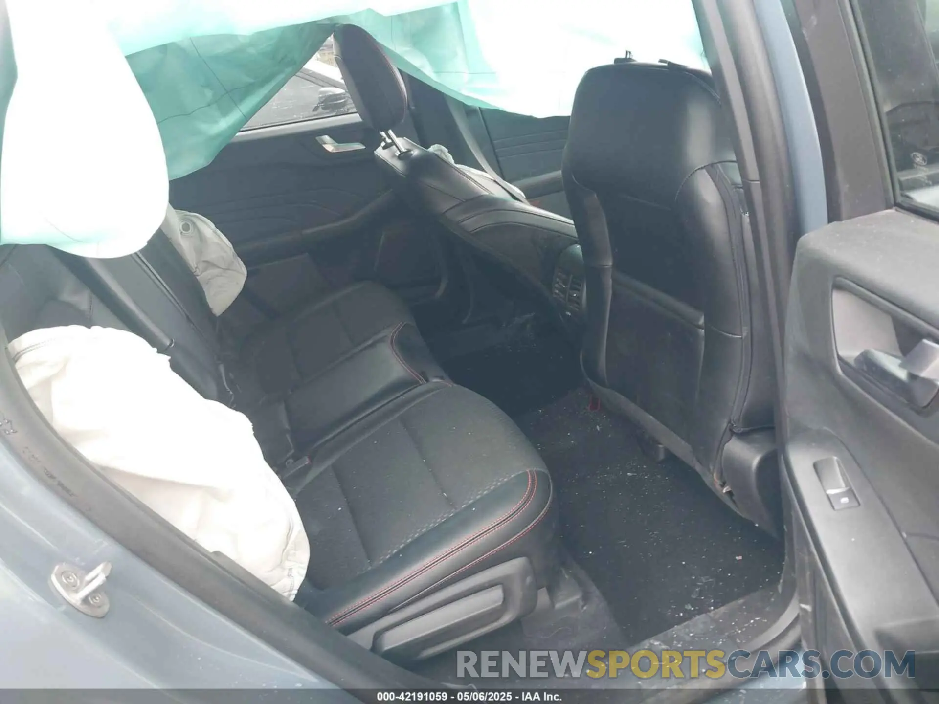 8 Photograph of a damaged car 1FMCU9NZ4PUB02302 FORD ESCAPE 2023