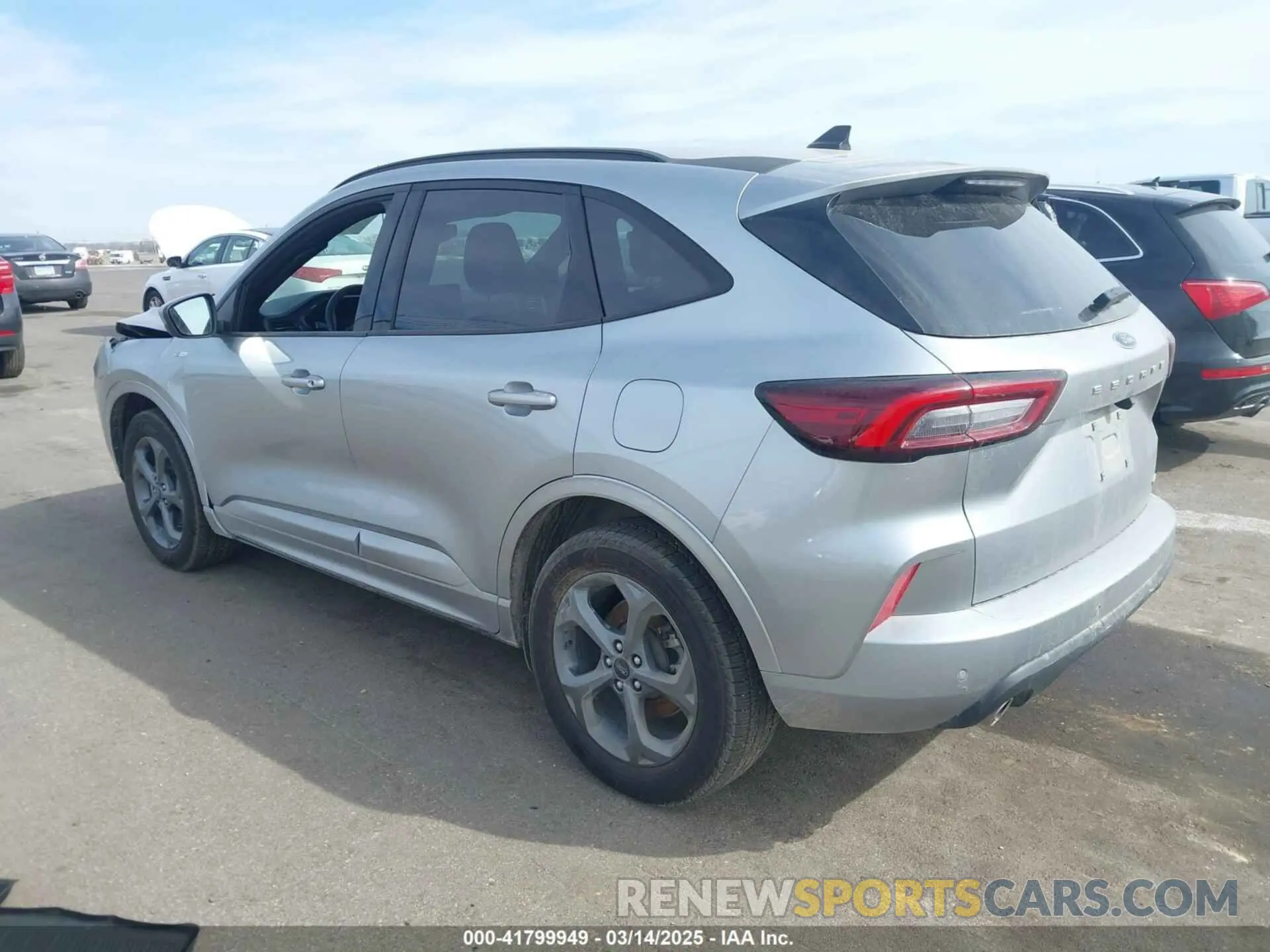 3 Photograph of a damaged car 1FMCU9NZ8PUA35882 FORD ESCAPE 2023