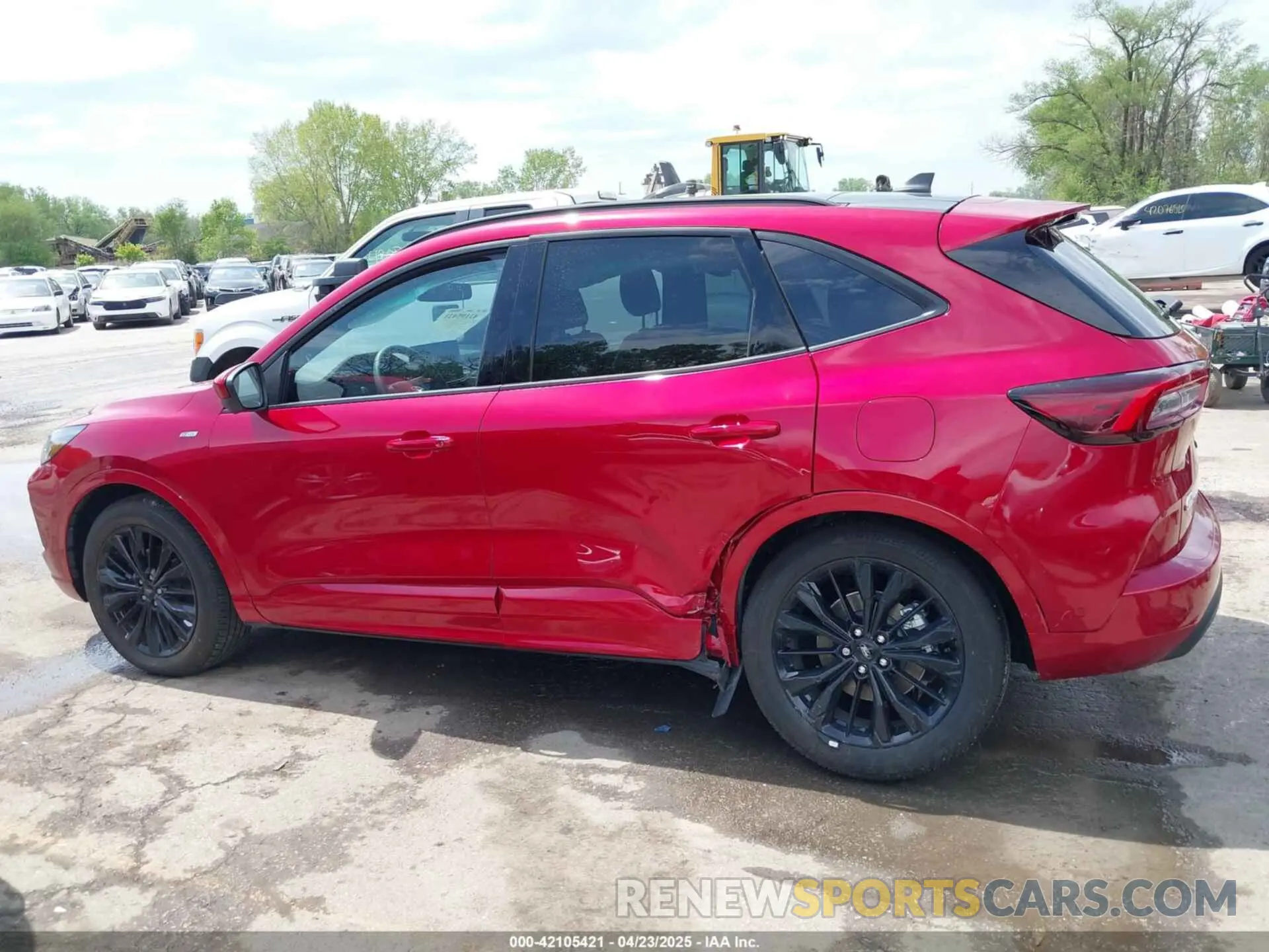 14 Photograph of a damaged car 1FMCU9PA6PUA71867 FORD ESCAPE 2023