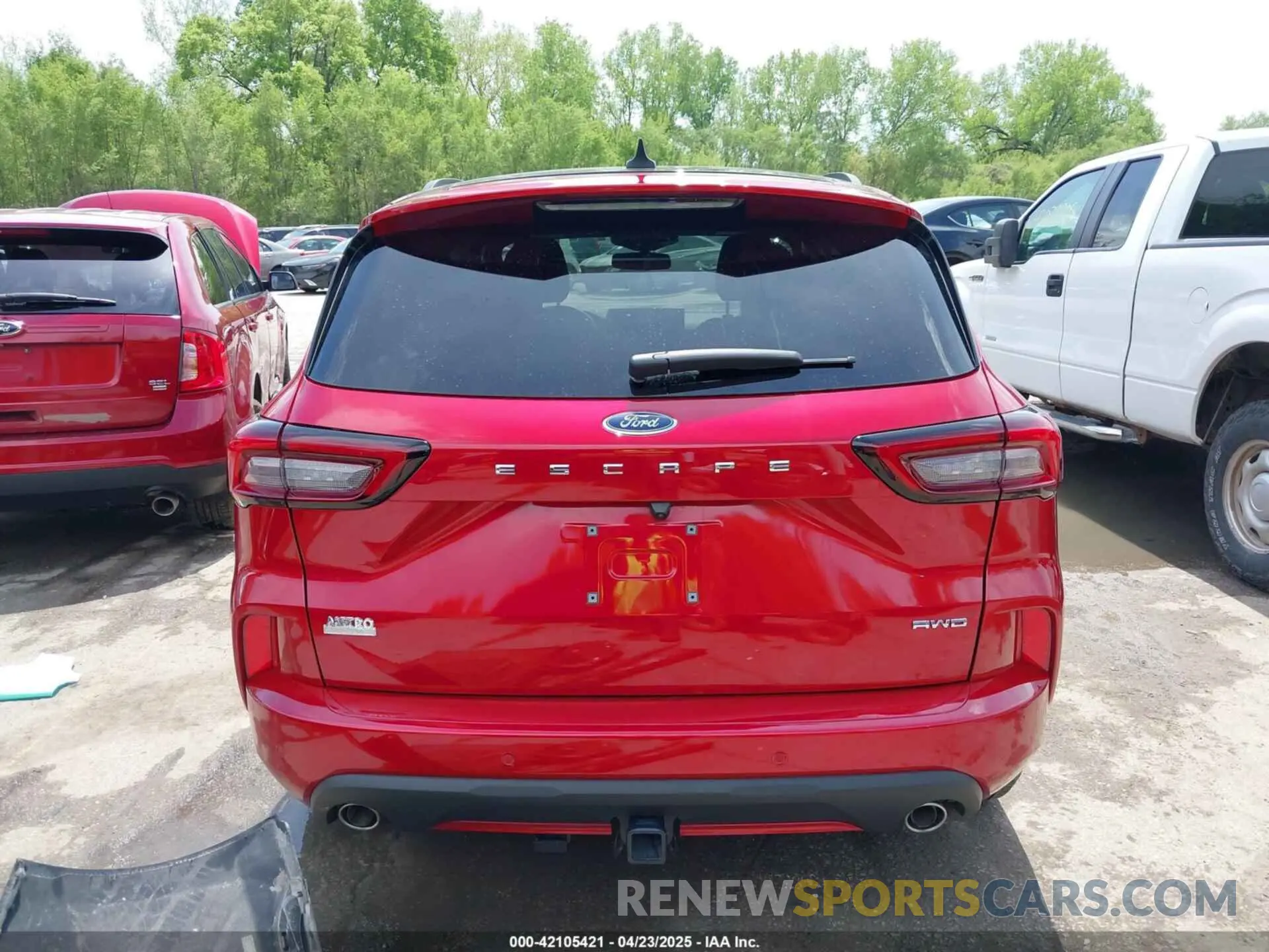 16 Photograph of a damaged car 1FMCU9PA6PUA71867 FORD ESCAPE 2023