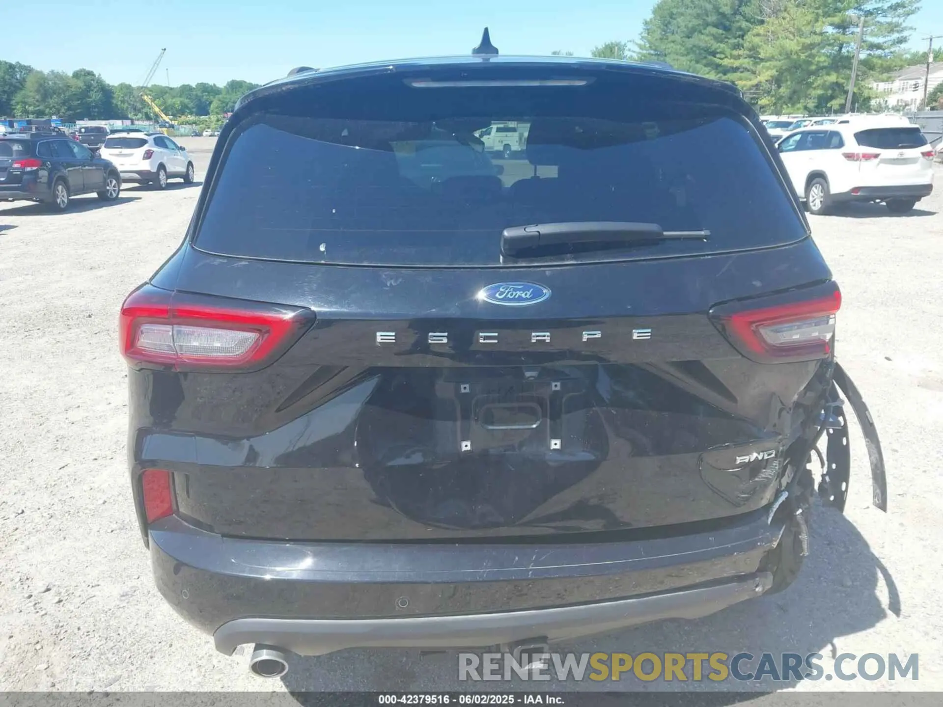 16 Photograph of a damaged car 1FMCU9PA9PUA78182 FORD ESCAPE 2023