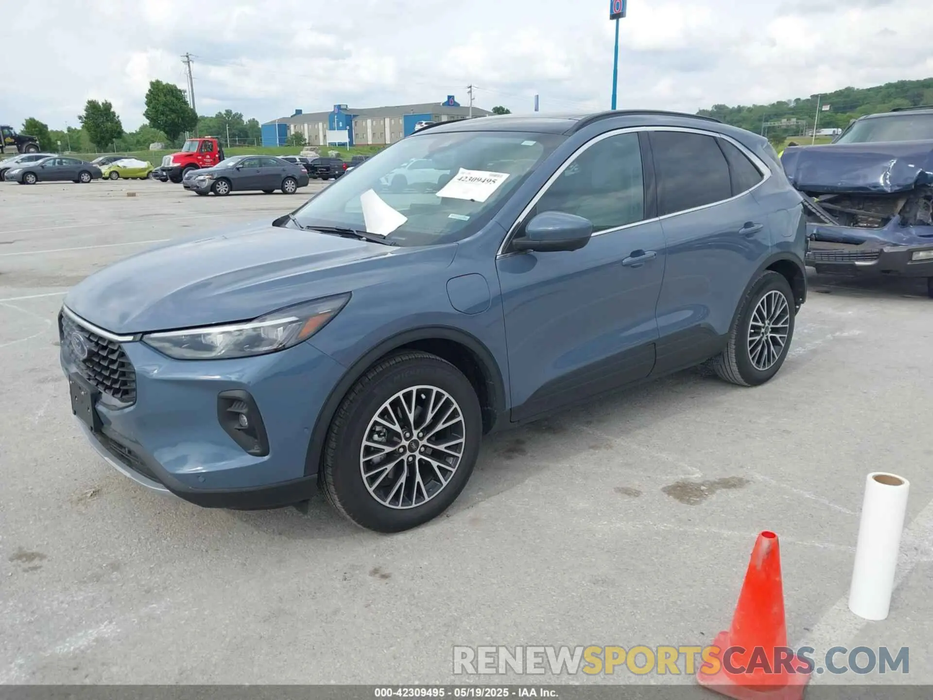 2 Photograph of a damaged car 1FMCU0E15RUA14352 FORD ESCAPE 2024