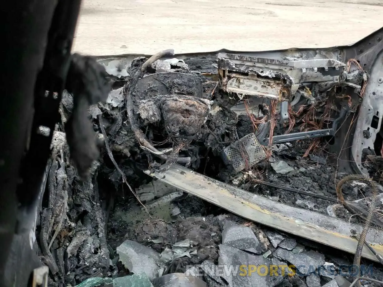 8 Photograph of a damaged car 1FMCU0E16RUA62541 FORD ESCAPE 2024