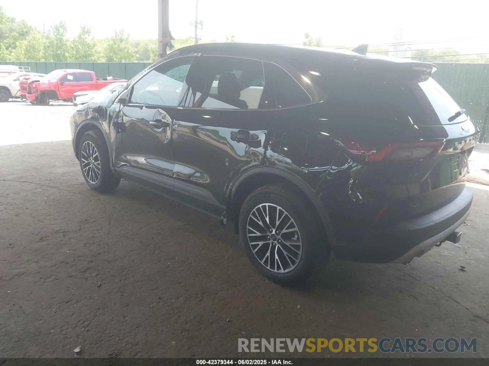 3 Photograph of a damaged car 1FMCU0E16RUB60386 FORD ESCAPE 2024
