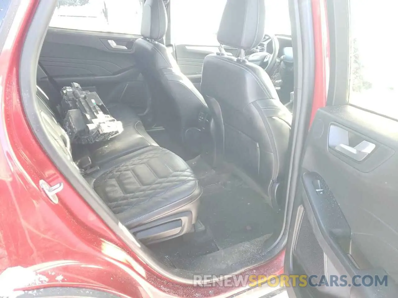 11 Photograph of a damaged car 1FMCU0E18RUA46468 FORD ESCAPE 2024