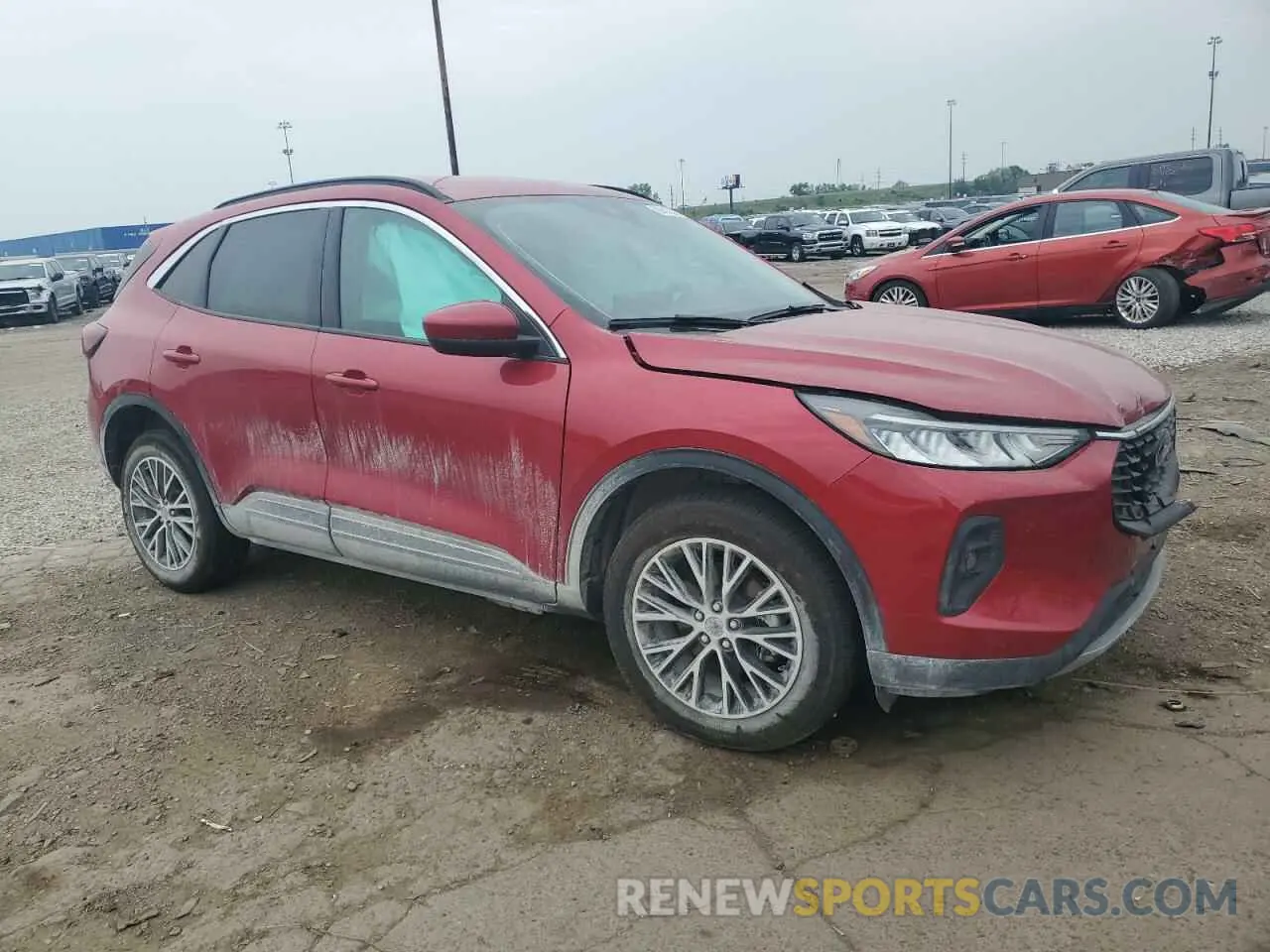 4 Photograph of a damaged car 1FMCU0E18RUA50780 FORD ESCAPE 2024