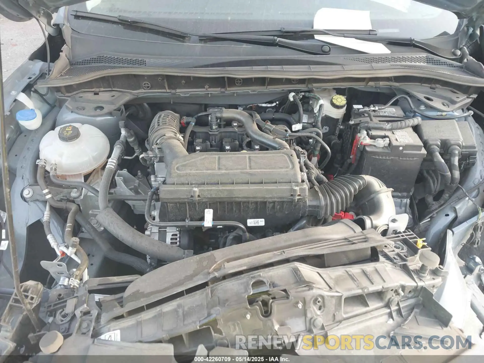 10 Photograph of a damaged car 1FMCU0GN1RUA38664 FORD ESCAPE 2024